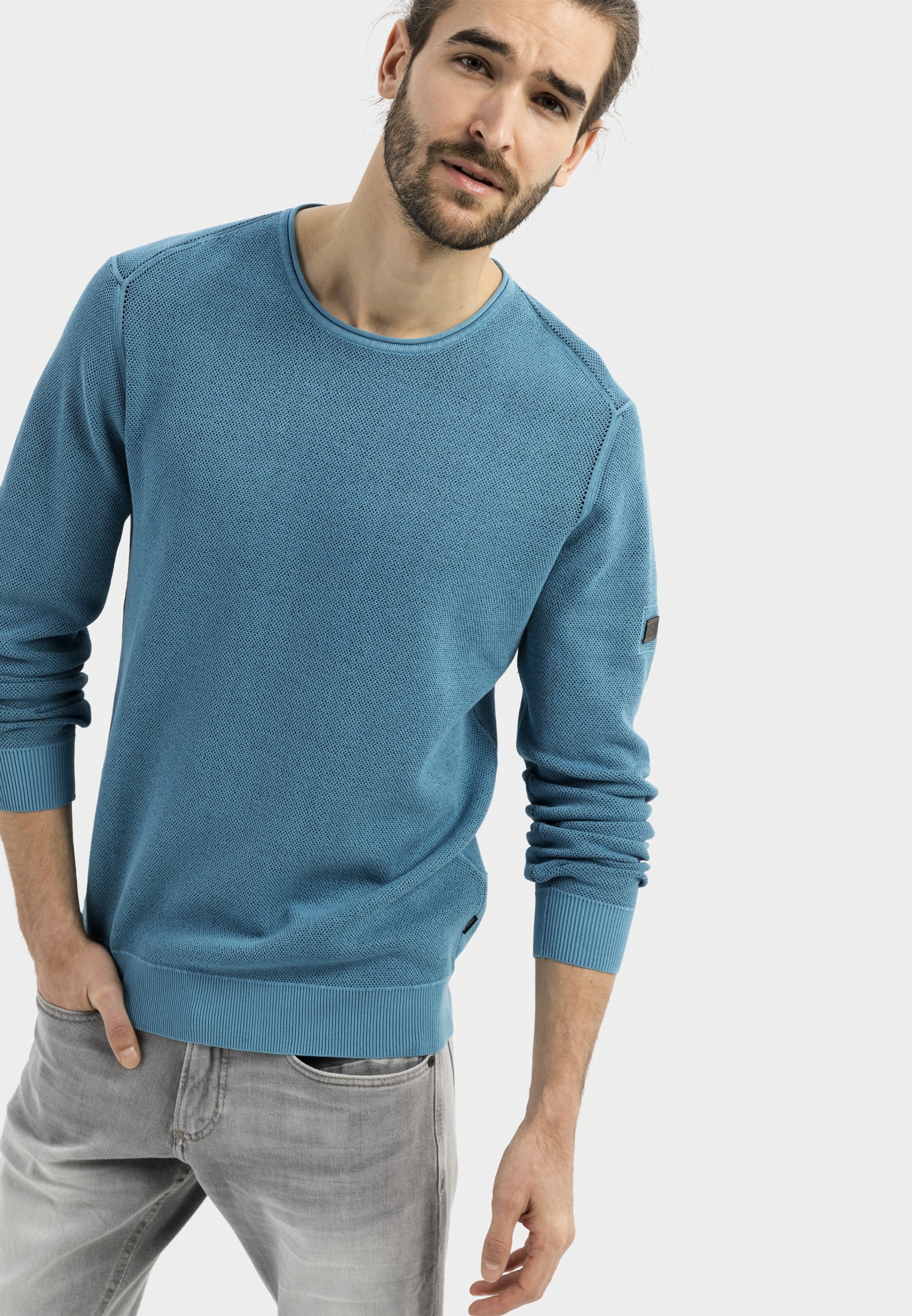 409541-5K01-48_M4-00.jpg