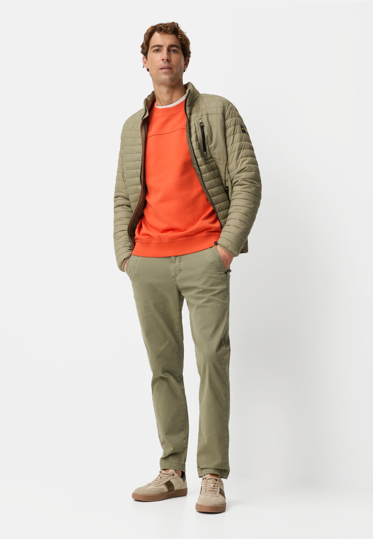 Heren Trui met ronde halslijn Oranje gedragen voor lichaam compleet 