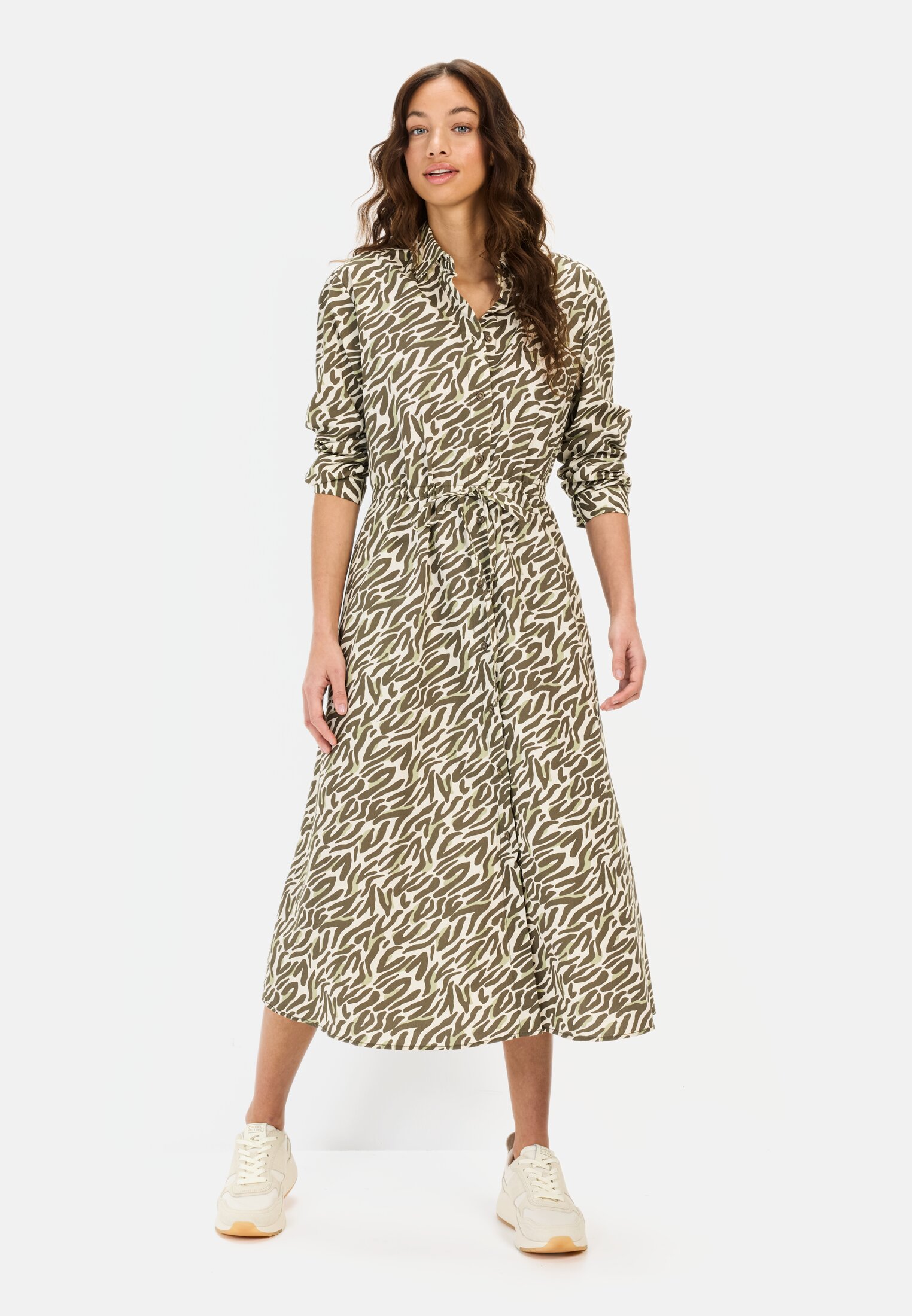 Women Long shirt dress with all-over print Olive Beige worn front