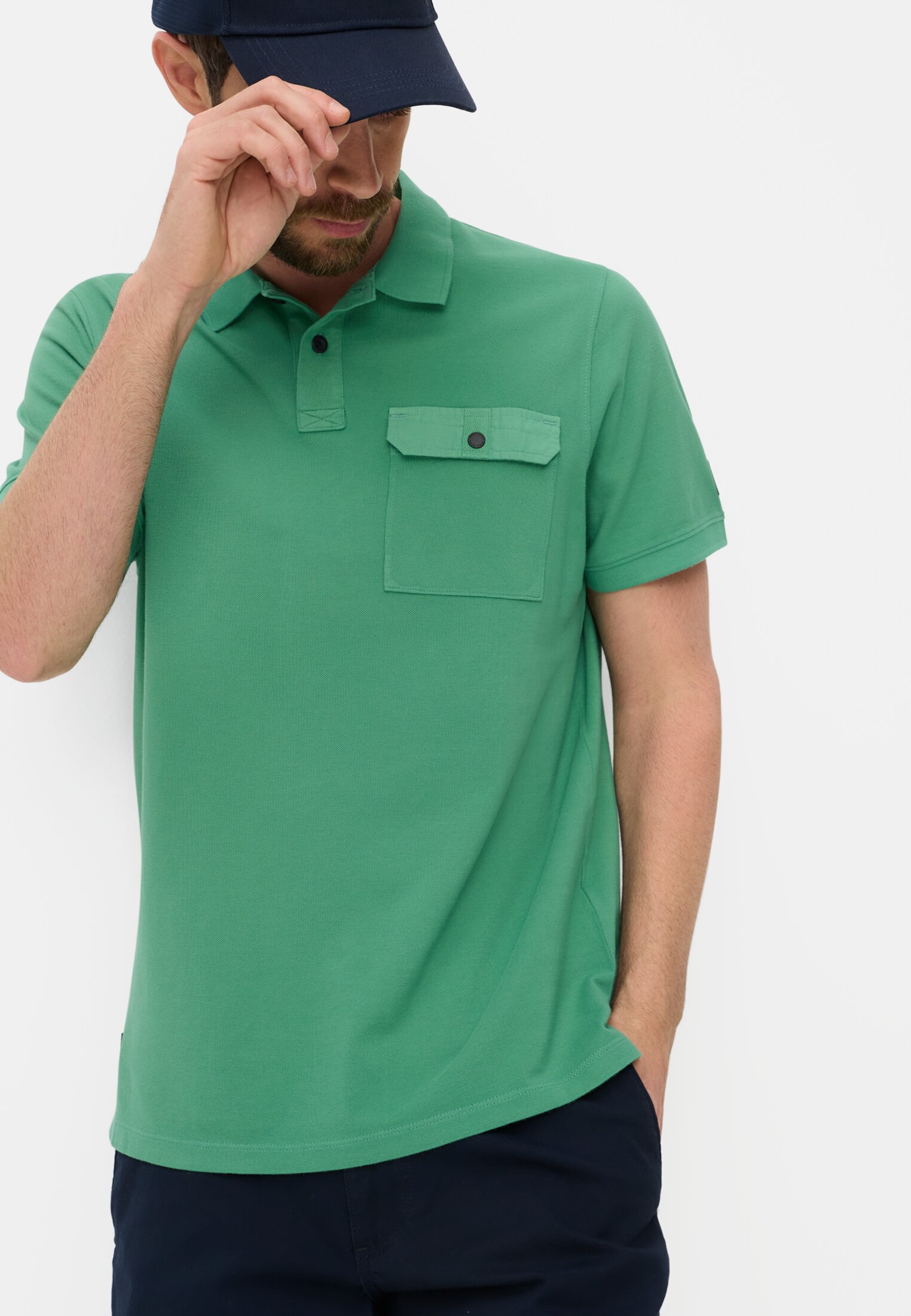 Men Polo shirt made of pure cotton Lagoon Green worn emotional