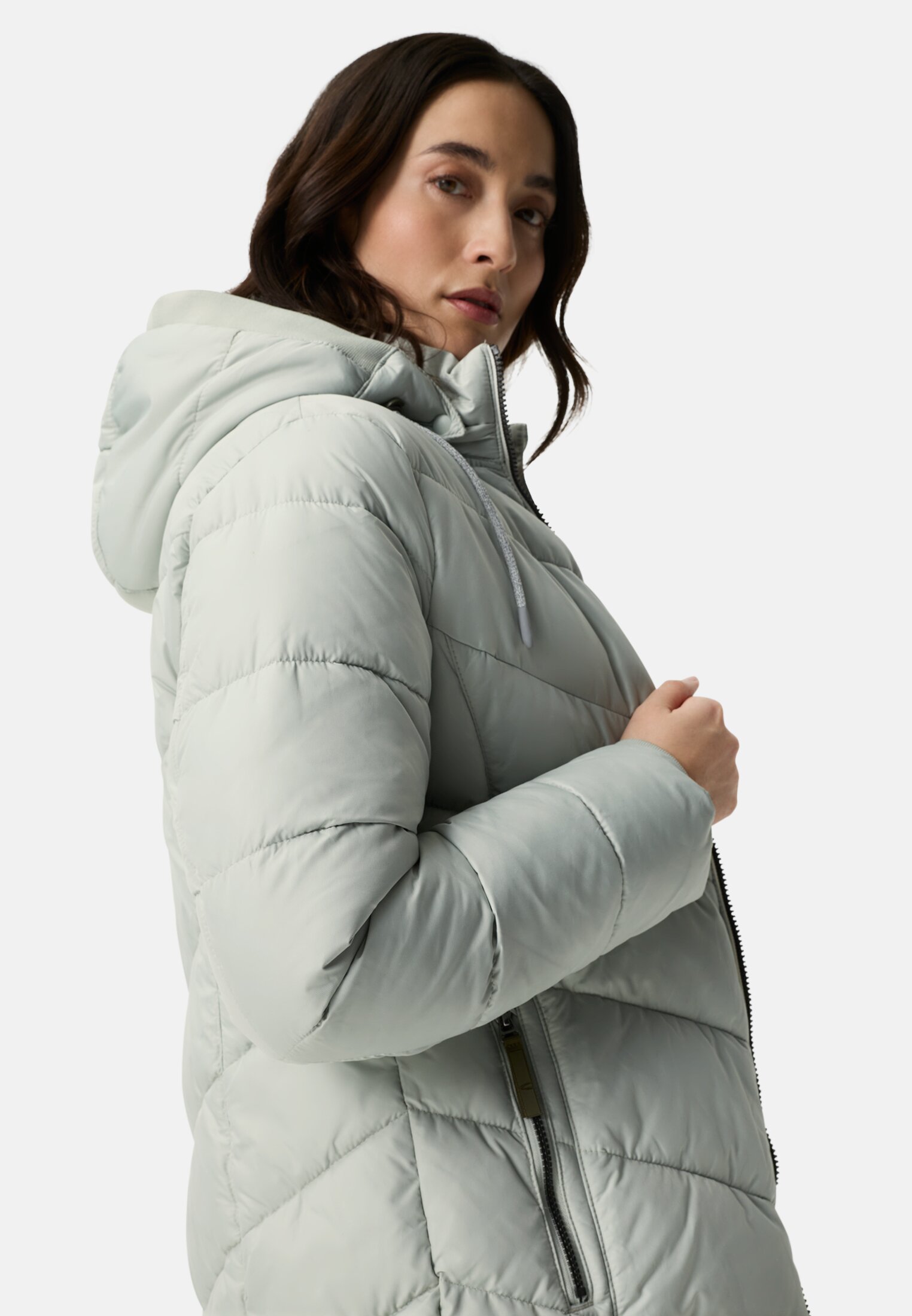 Women Padded jacket with detachable hood Sage worn emotional