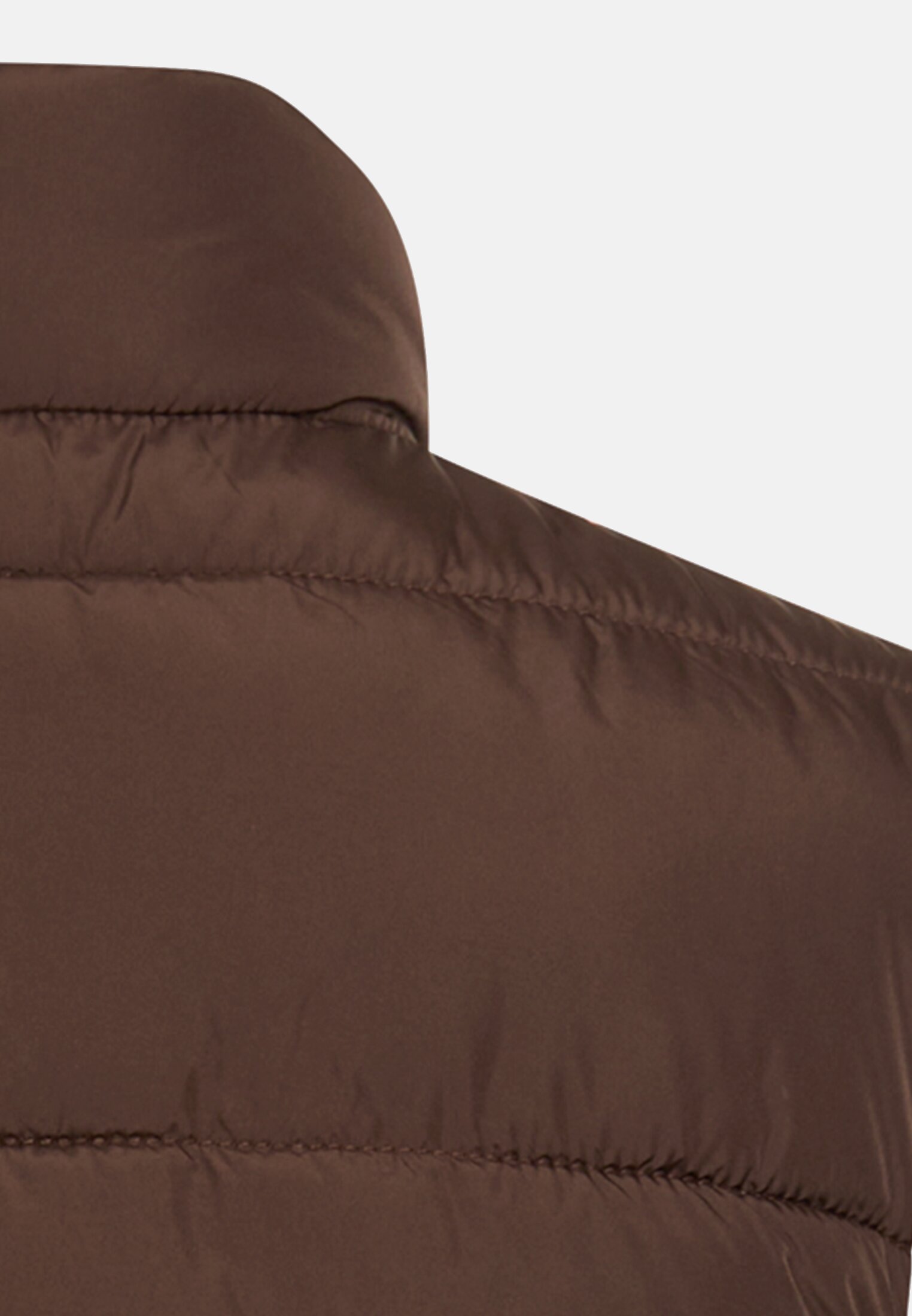 Women Windproof vest with zippered pockets Brown close back