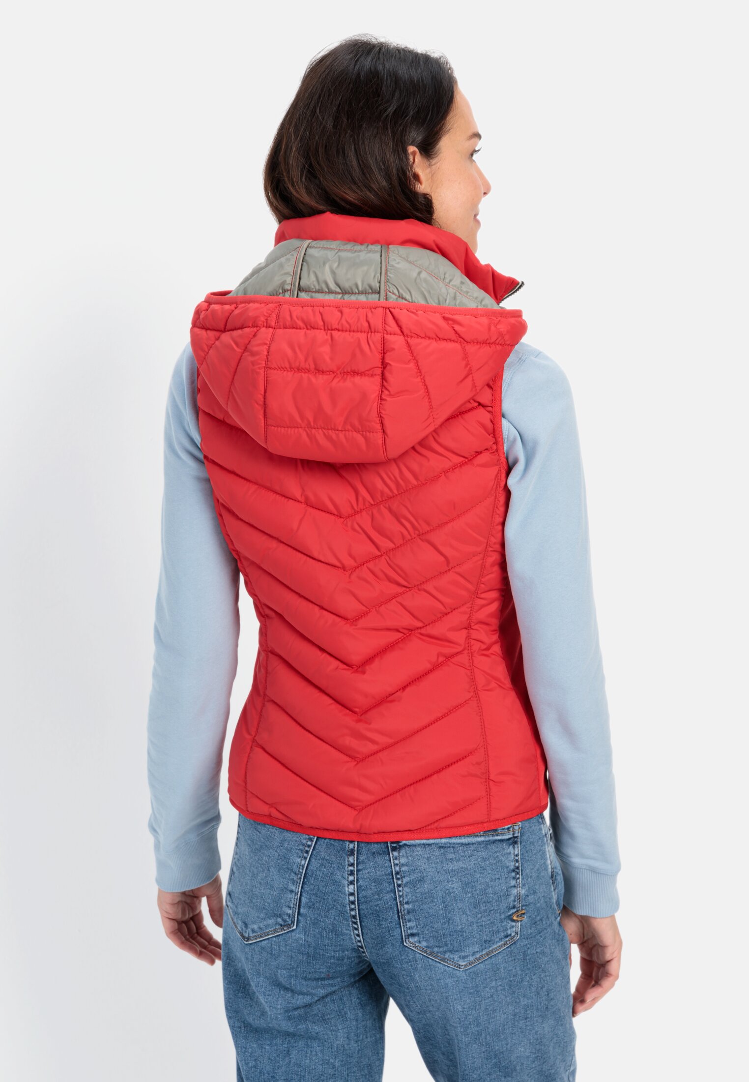 Women Quilted vest made from recycled polyester Red worn back