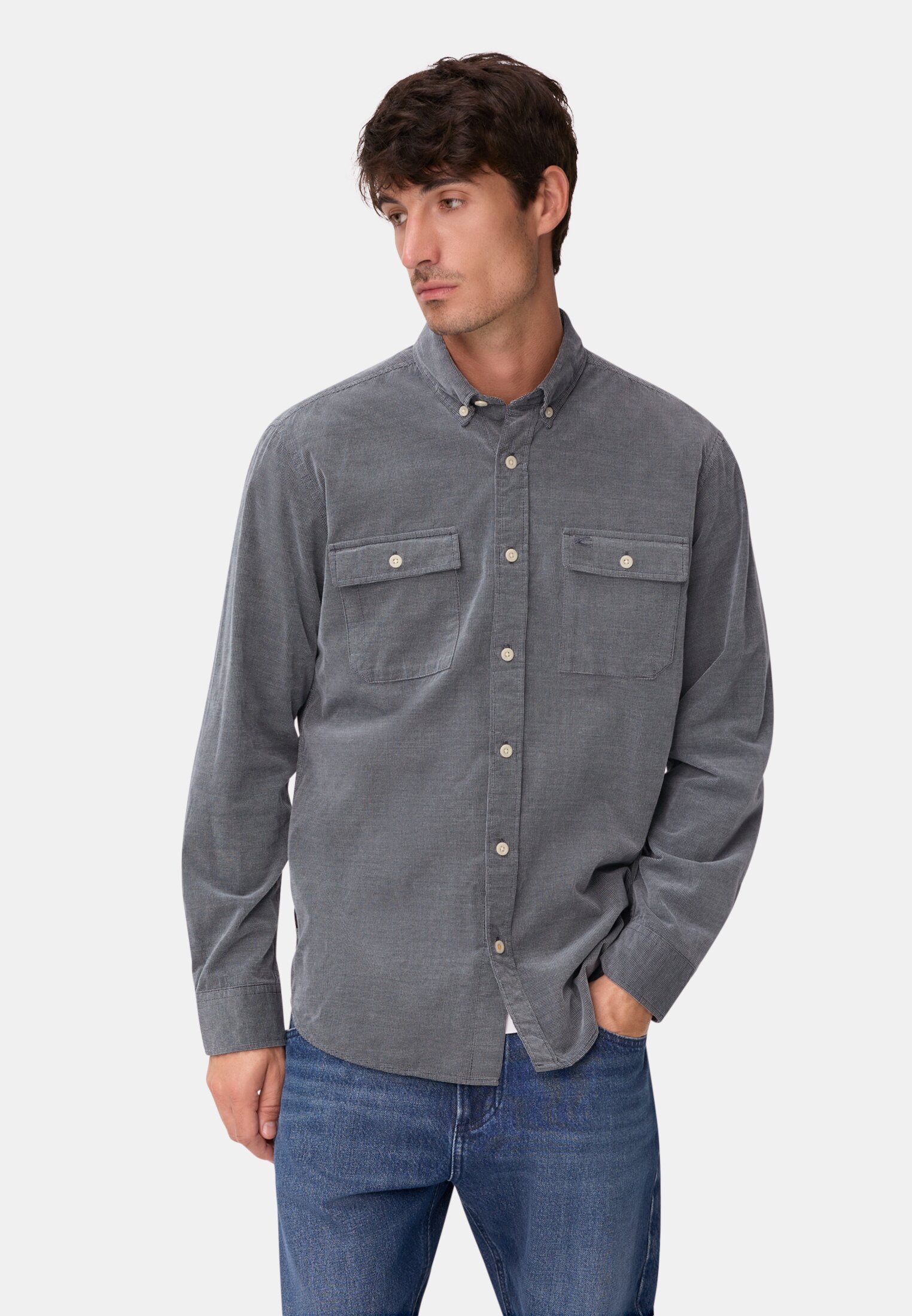 Men Long-sleeved shirt with patch pockets Ink blue worn front