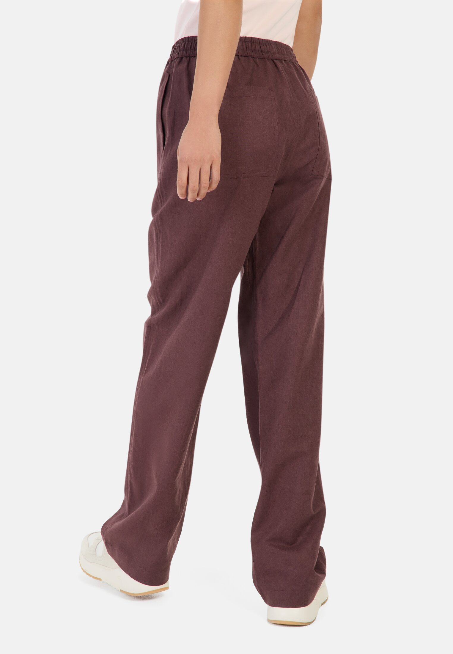Women Relaxed fit trousers made from a linen blend Red worn back