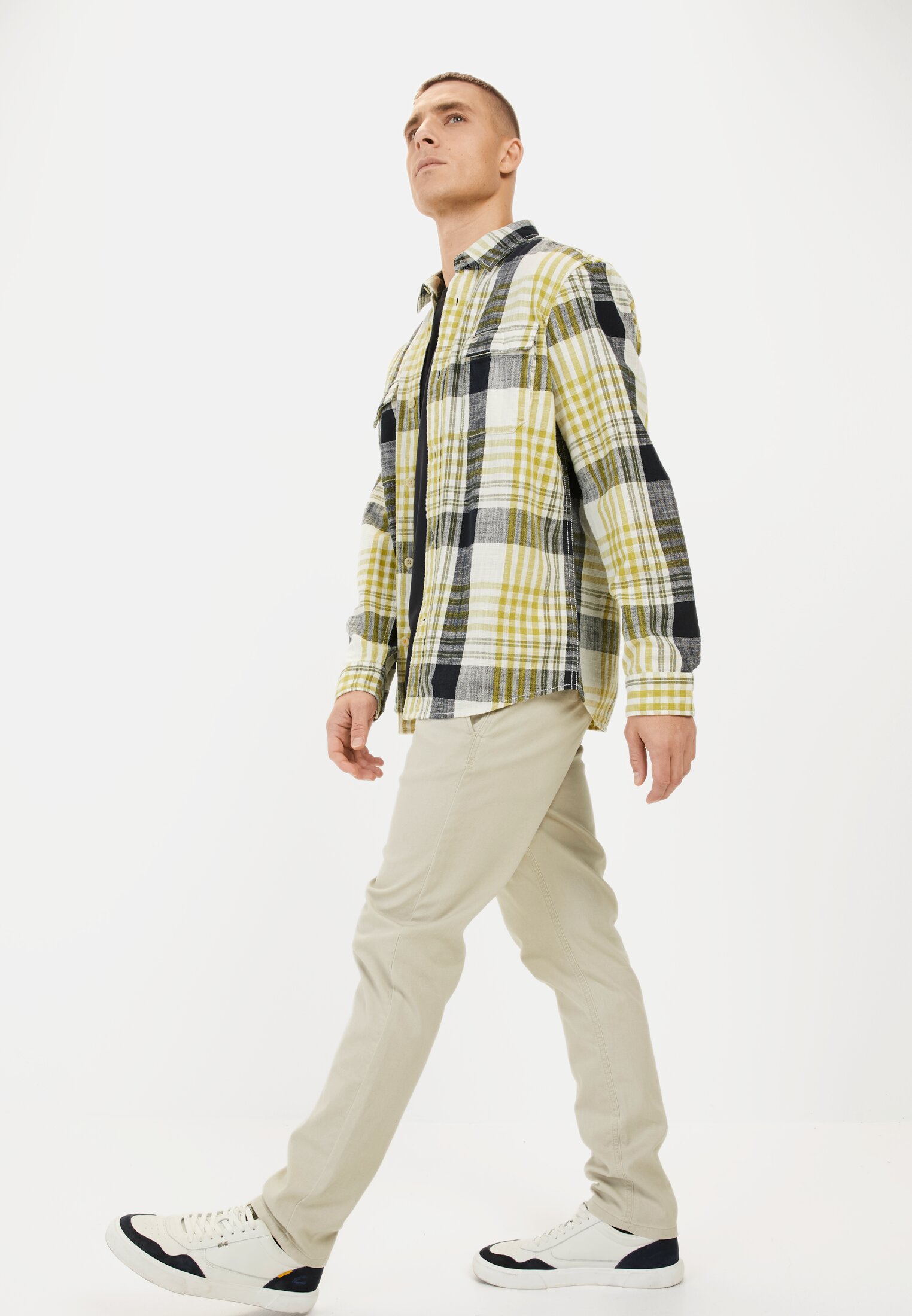 Men Basic chino slim fit Beige worn emotional