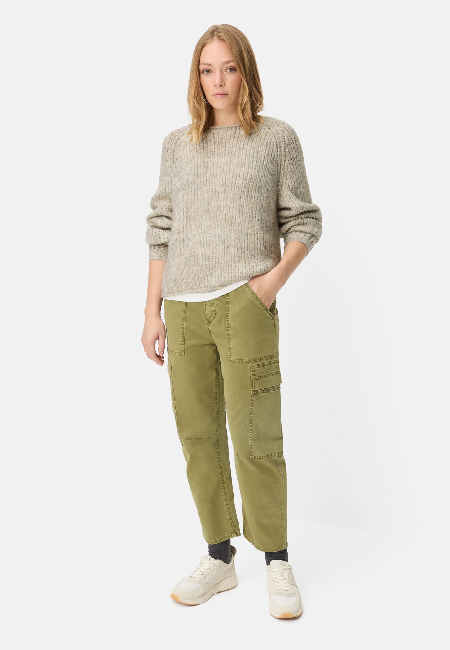 Women Knitted sweater with a crew neck Light gray worn front full body