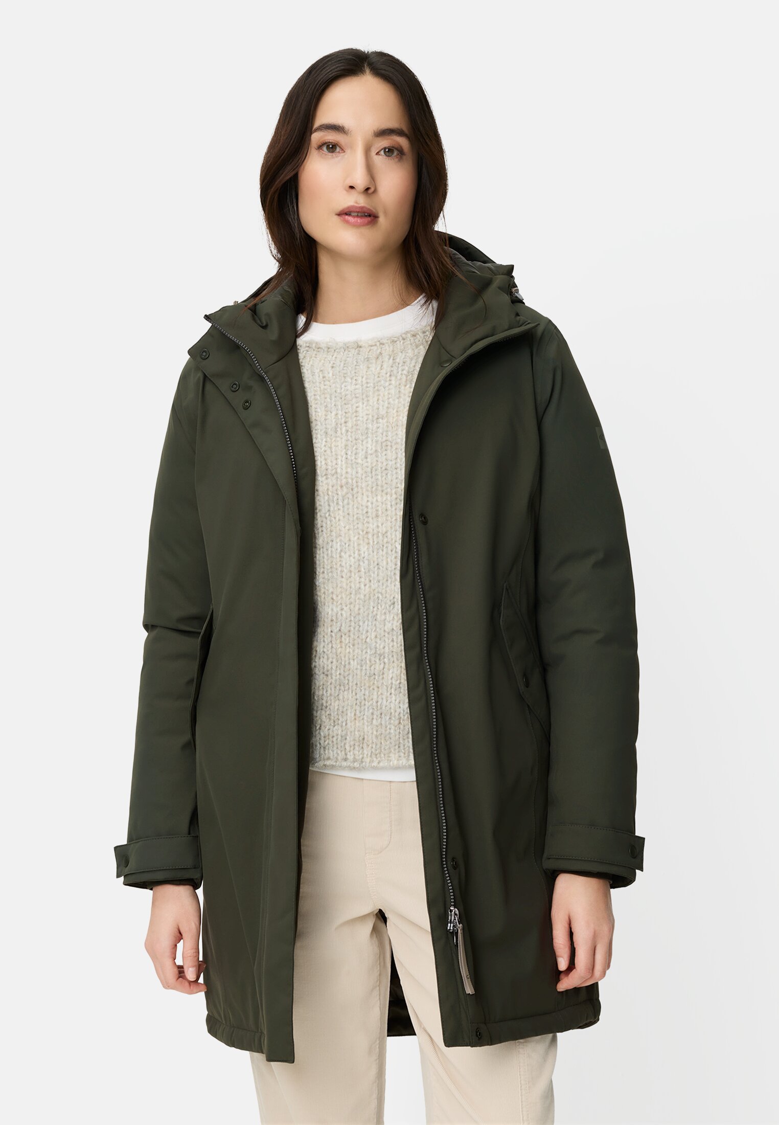 Damen teXXXactive® Funktionsparka mit reflektierenden Details Waldgrün getragen vorn