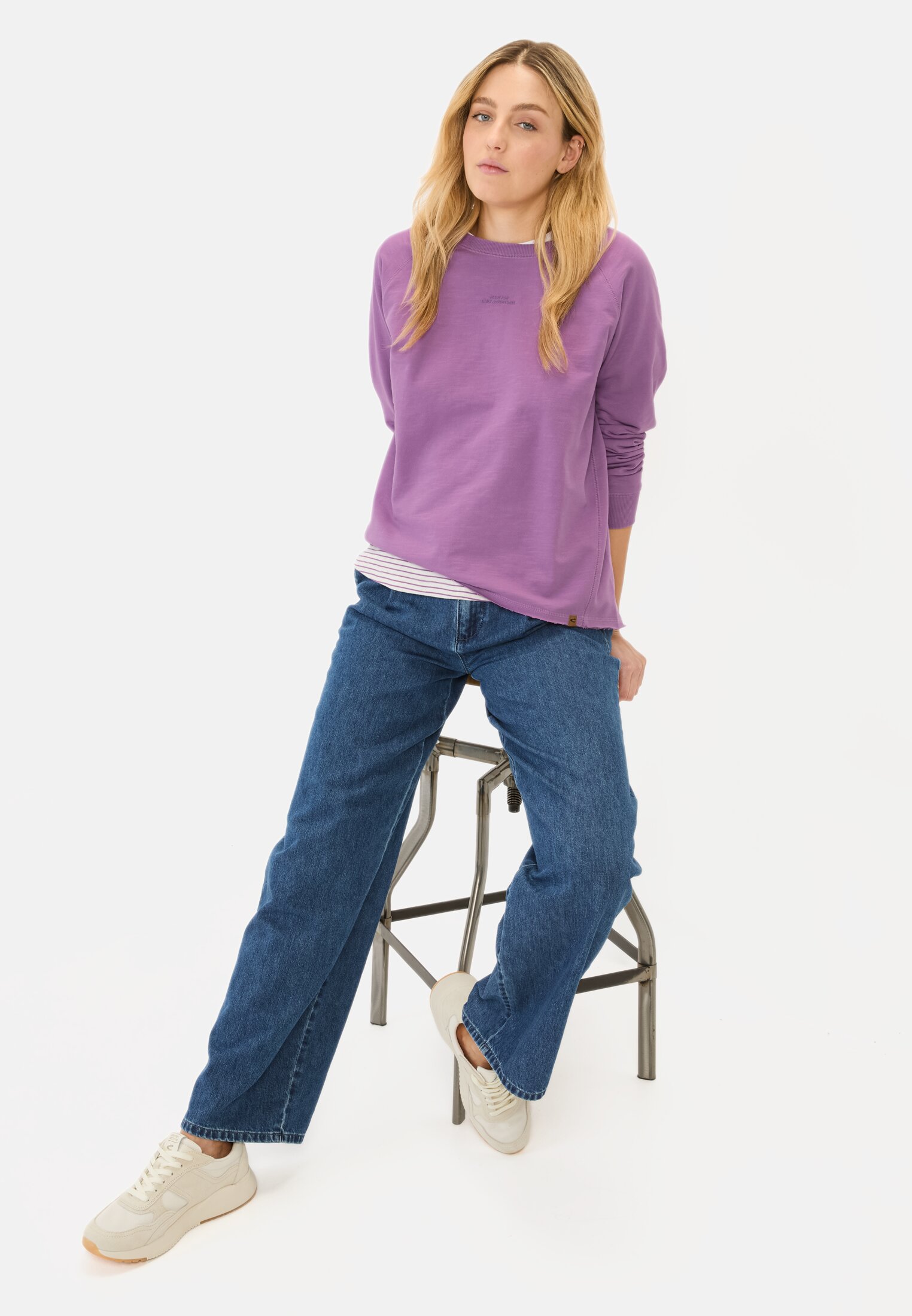 Women Long-sleeved shirt made of pure cotton Purple worn front full body