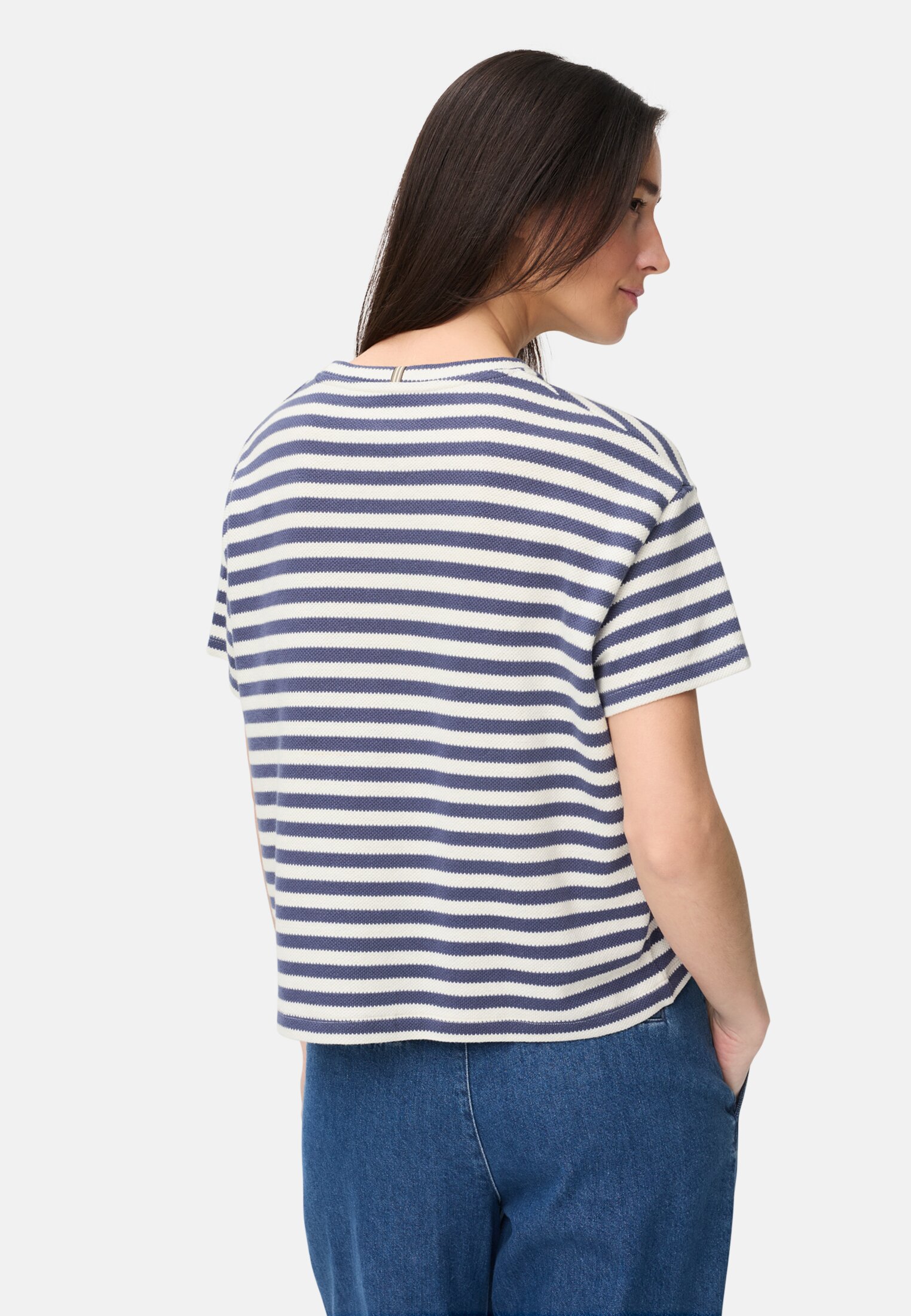 Women T-shirt with crew neck Ocean Blue worn back