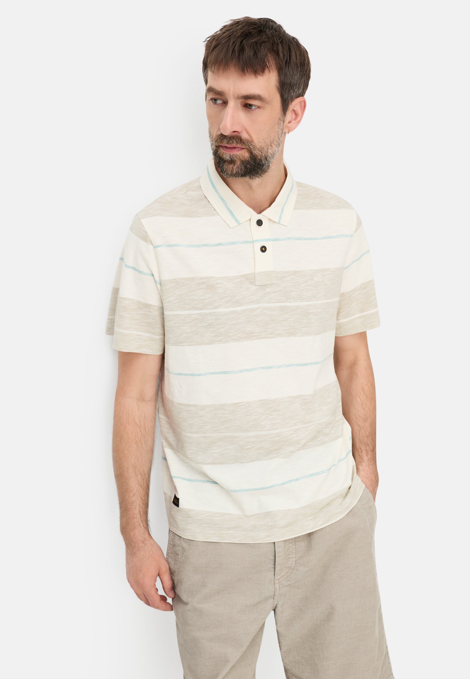 Men Polo shirt made of pure cotton Beige worn emotional
