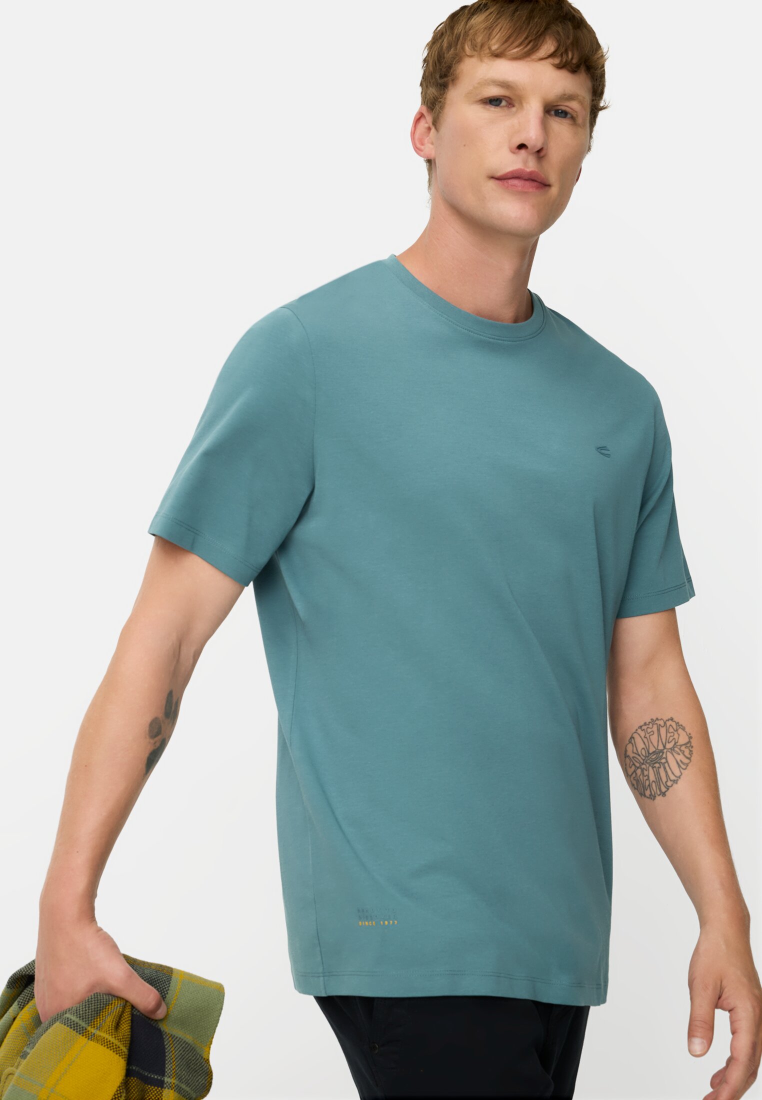 Men FleXXXactive© T-shirt with 4-way stretch Tide Blue worn emotional