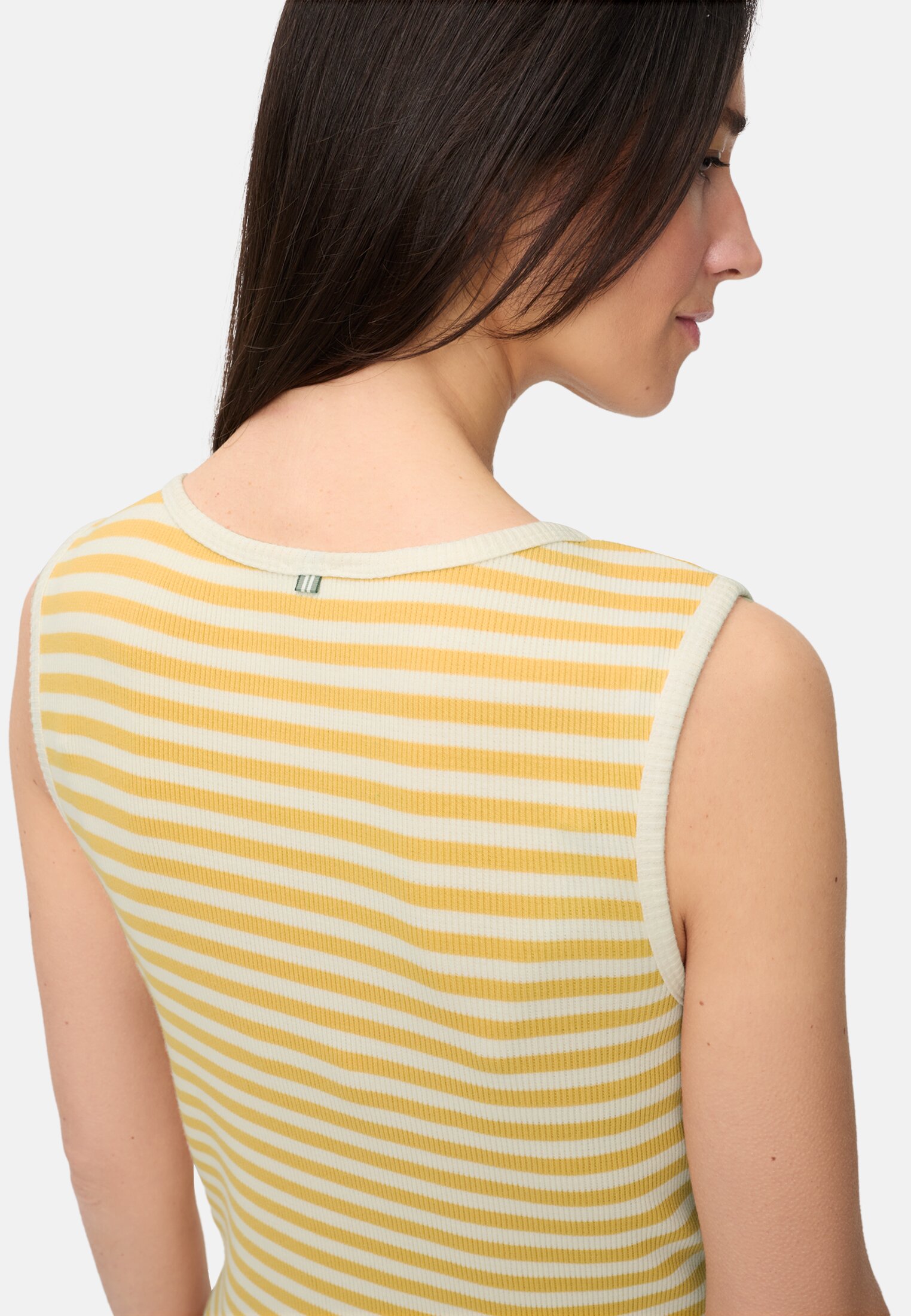 Damen Top mit Rundhalsausschnitt Gelb getragen detailliert nah