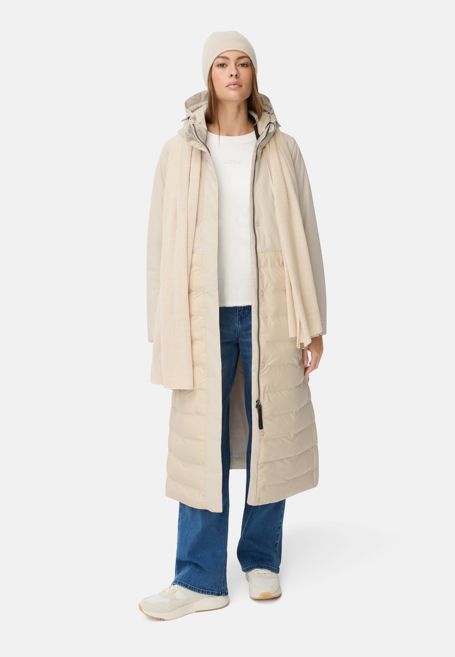 Damen Funktionaler Parka mit reflektierenden Details Eiche getragen vorne Ganzkörper