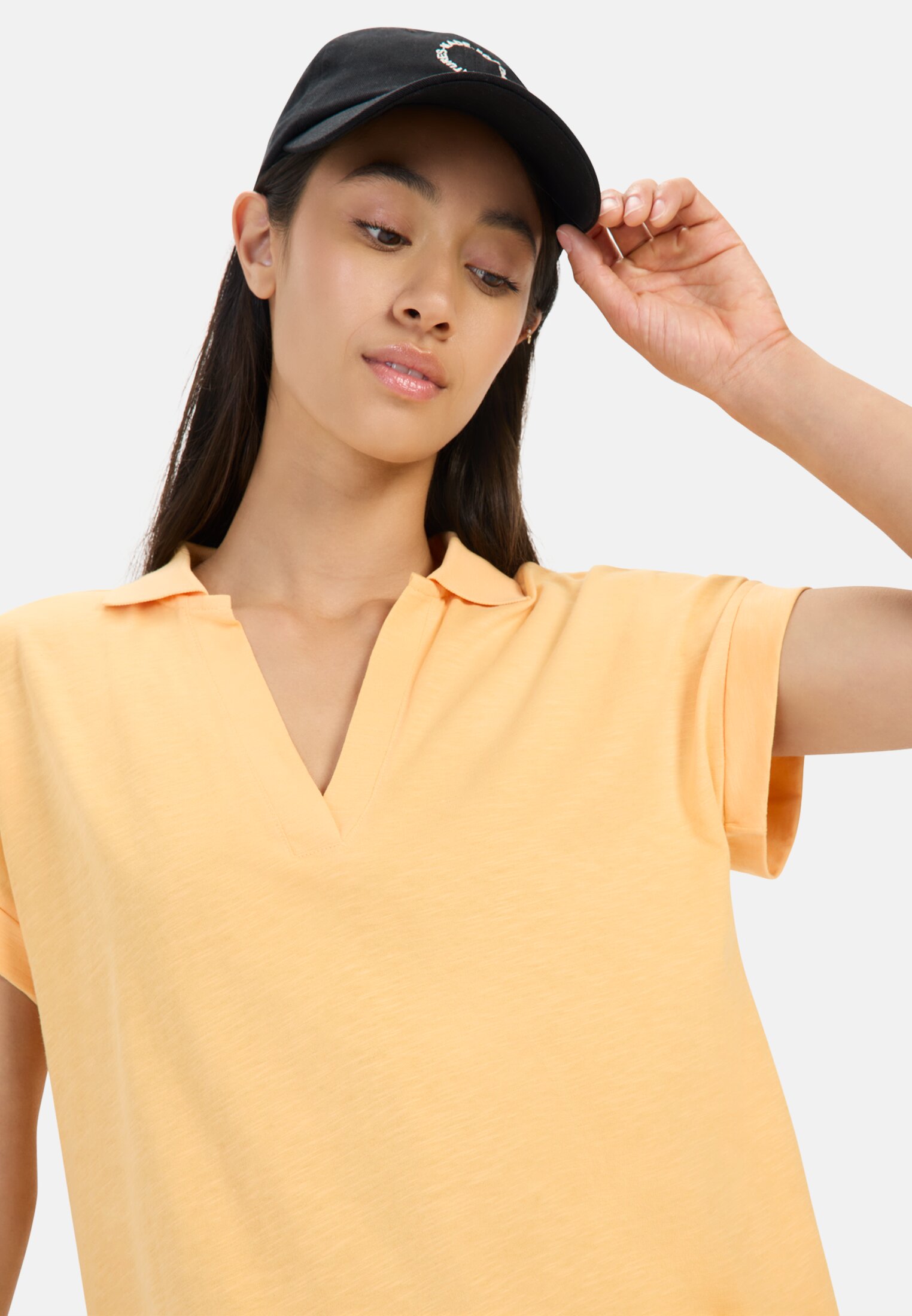 Women Short-sleeved shirt with polo collar Orange worn detail close