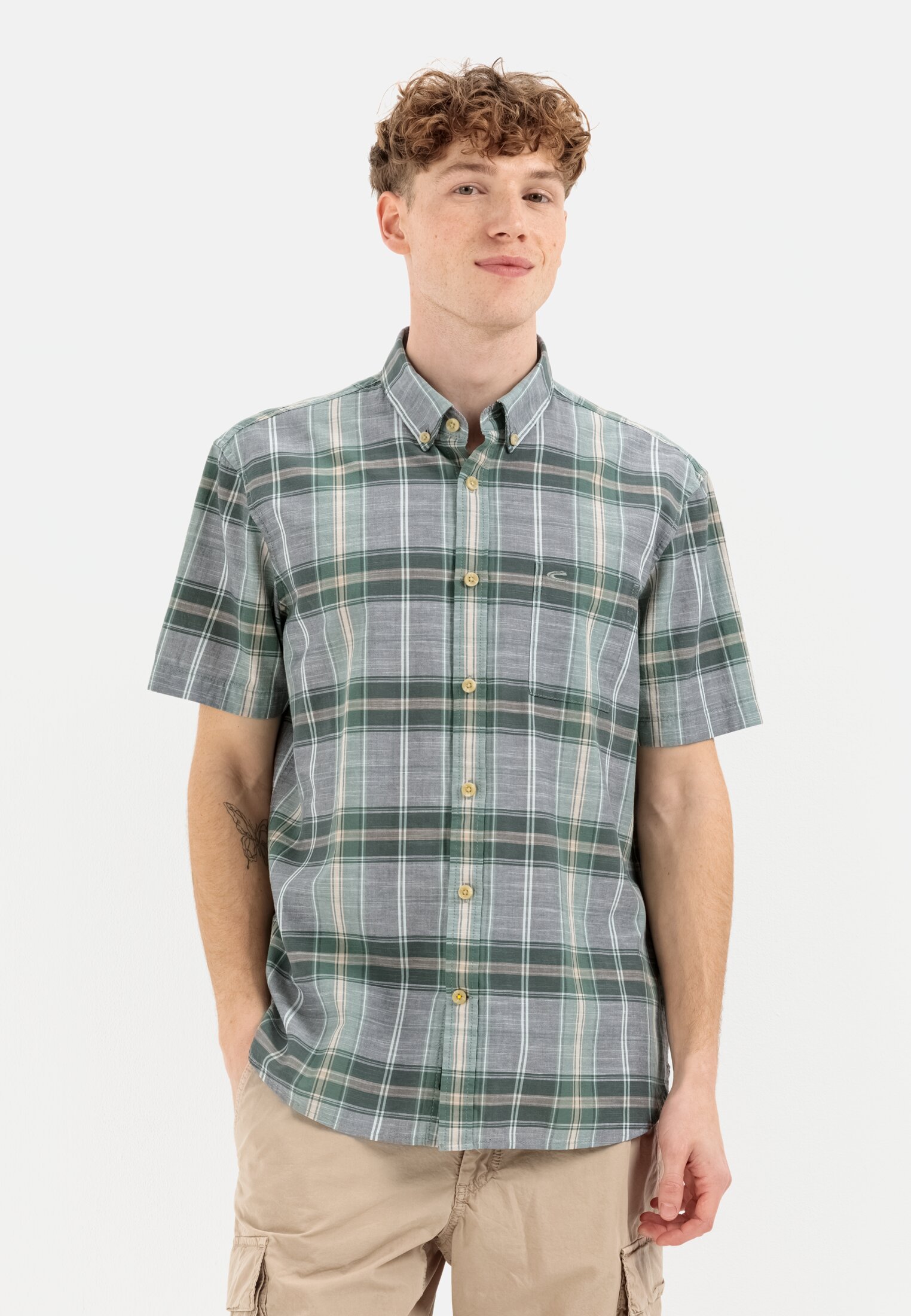 Men Short sleeve shirt in pure cotton Grey-green worn front