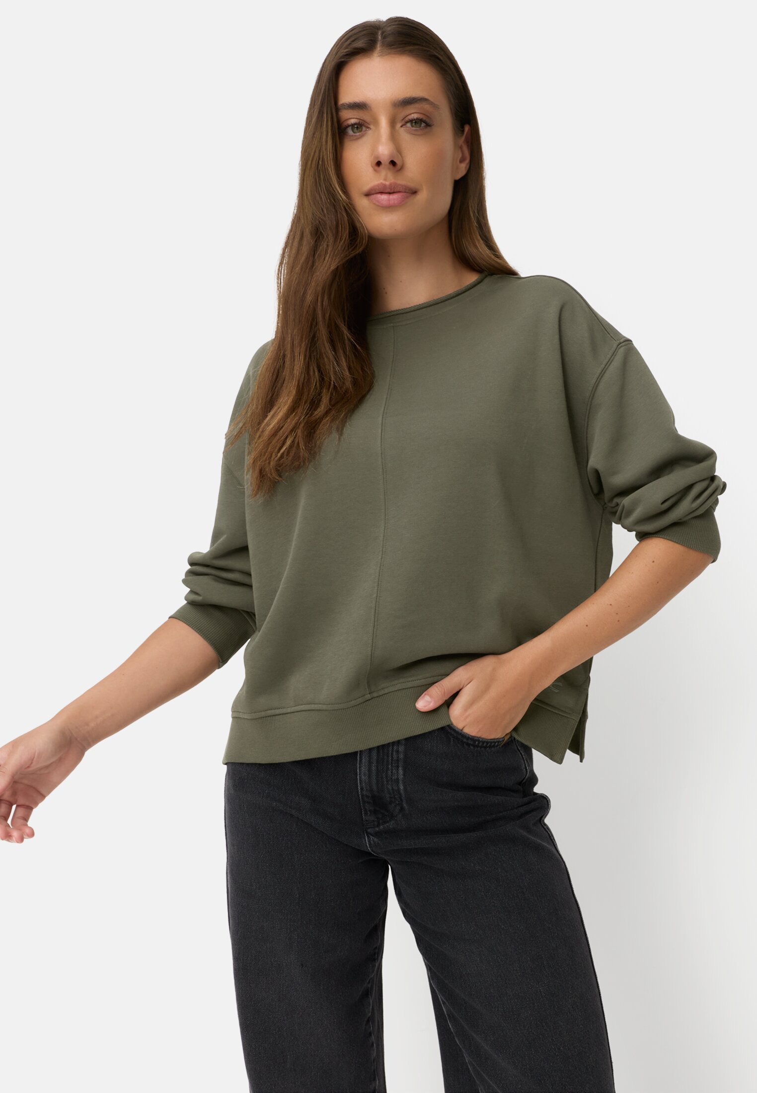 Damen Sweatshirt aus Baumwollgemisch Dunkelgrün getragen emotional