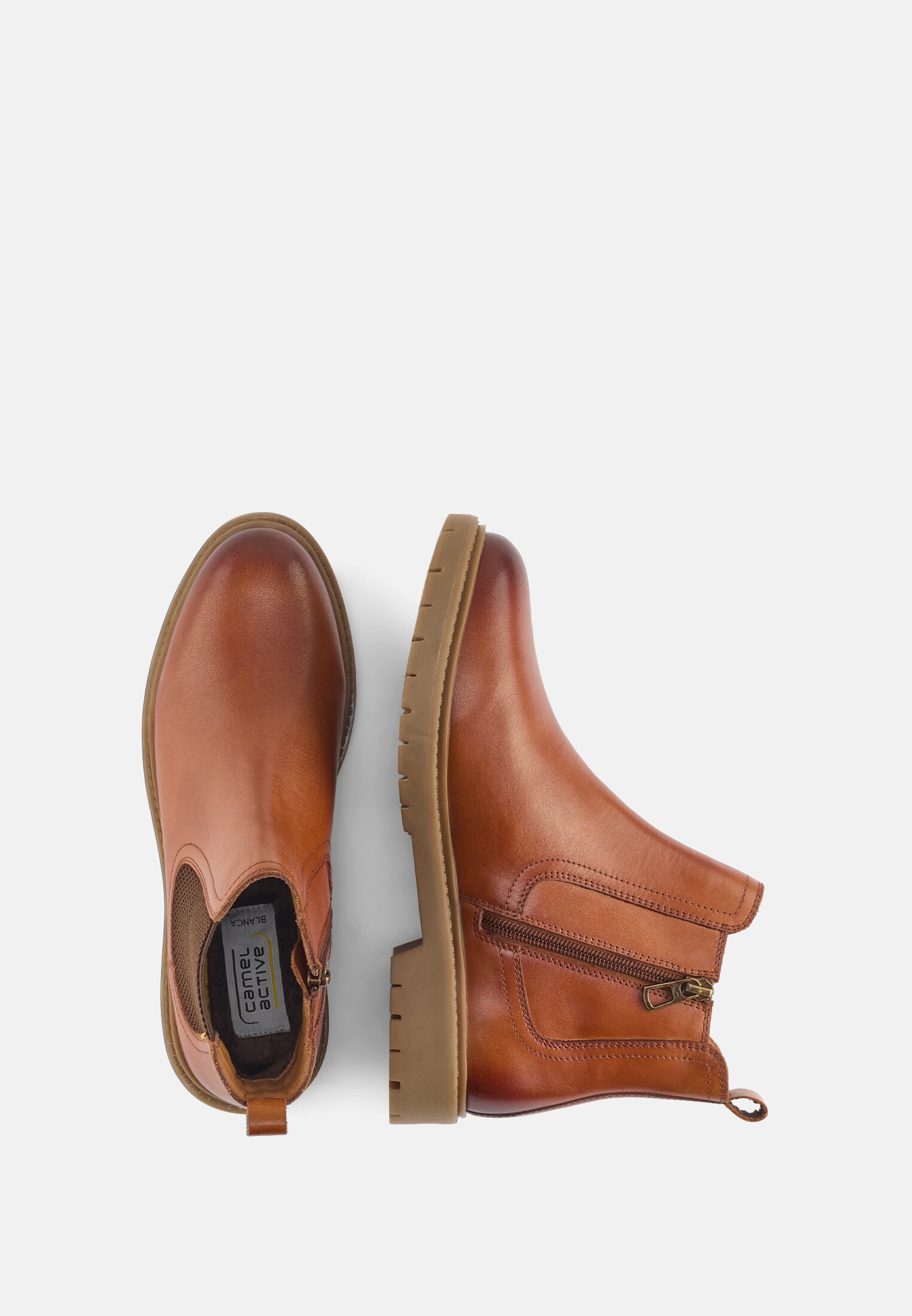 Vorderansicht von braunen Stiefeletten mit Reißverschluss und elastischen Einsätzen.