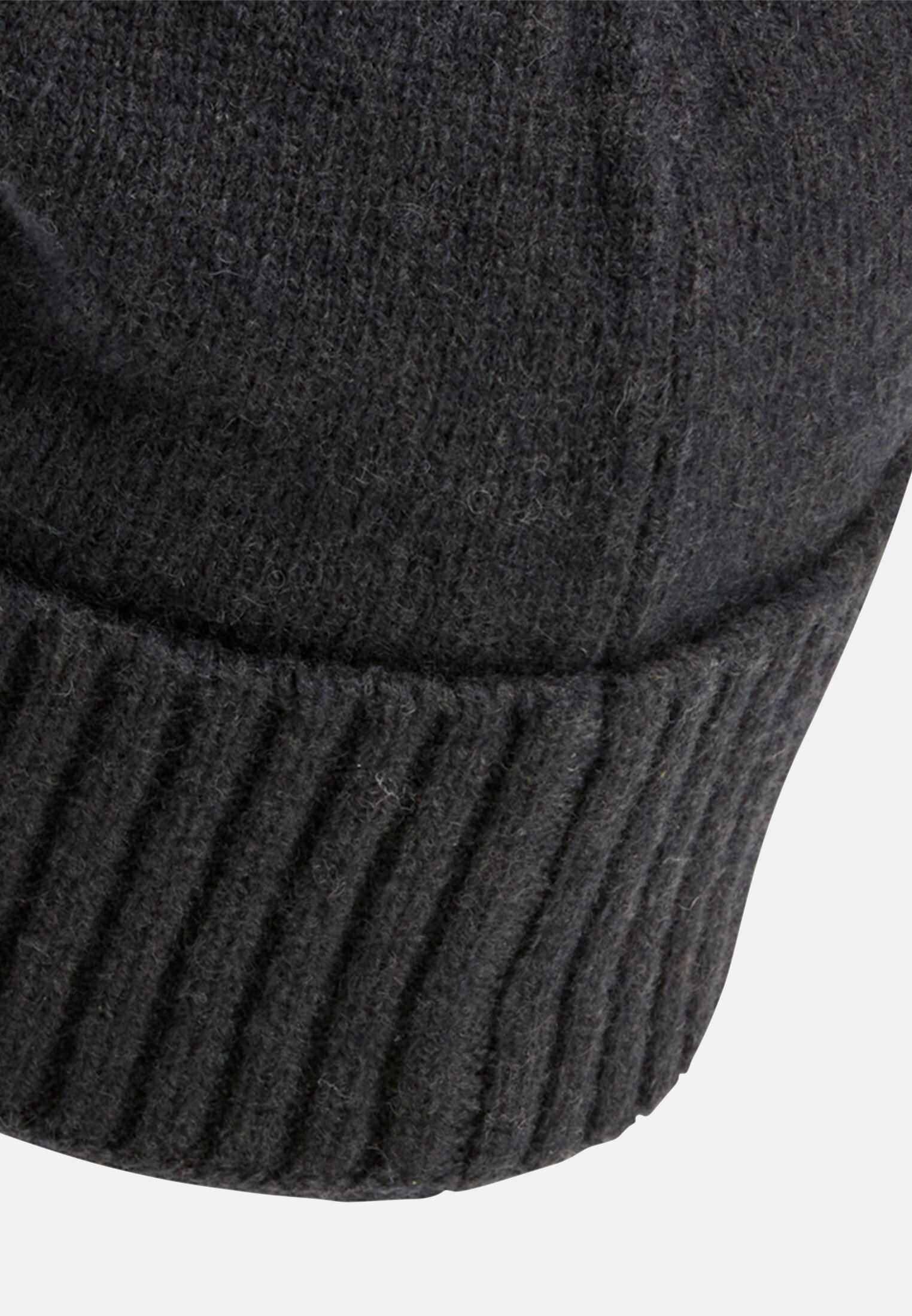 Herren Beanie aus reiner Wolle Schwarz hinten nah