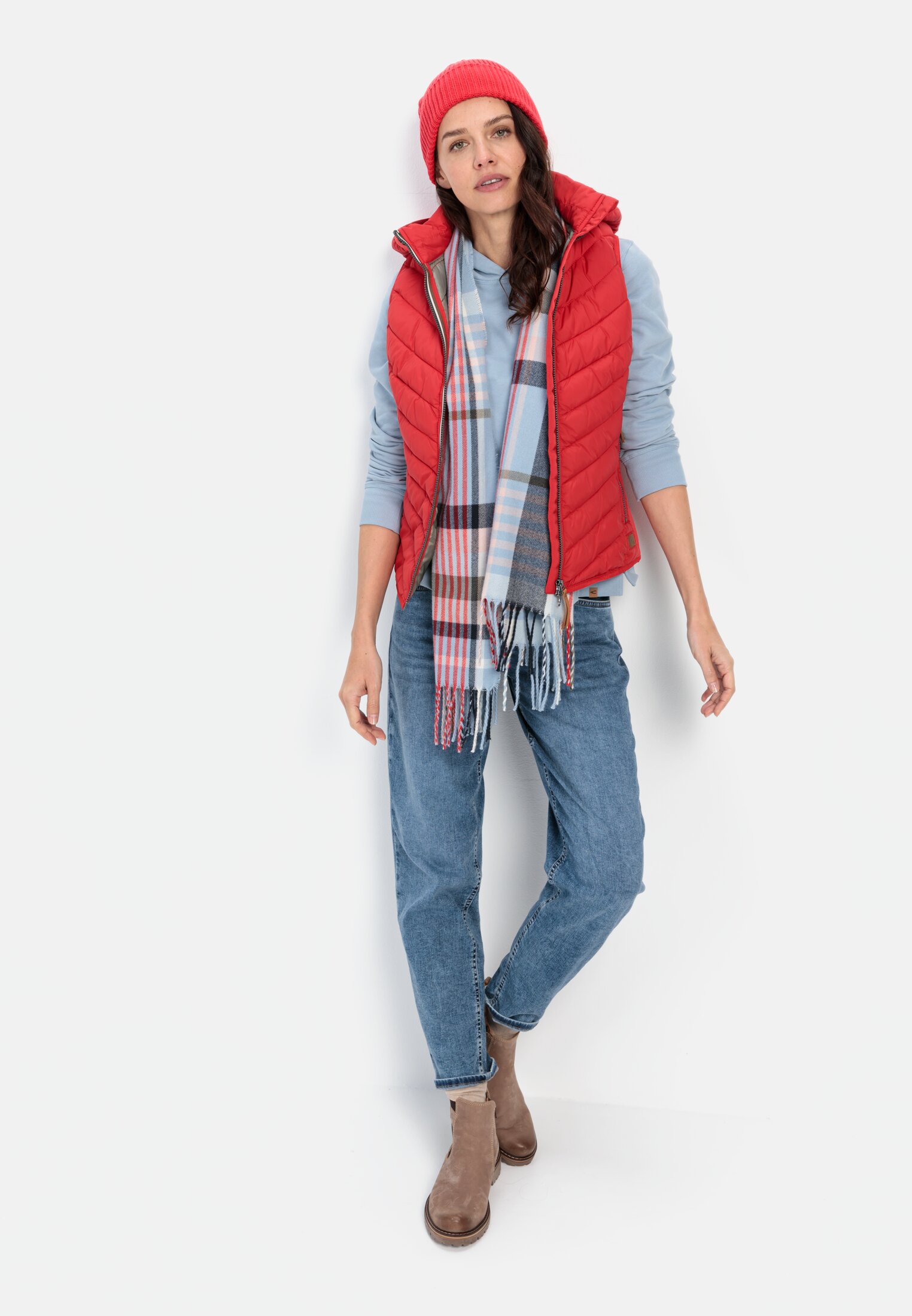 Women Quilted vest made from recycled polyester Red worn front full body