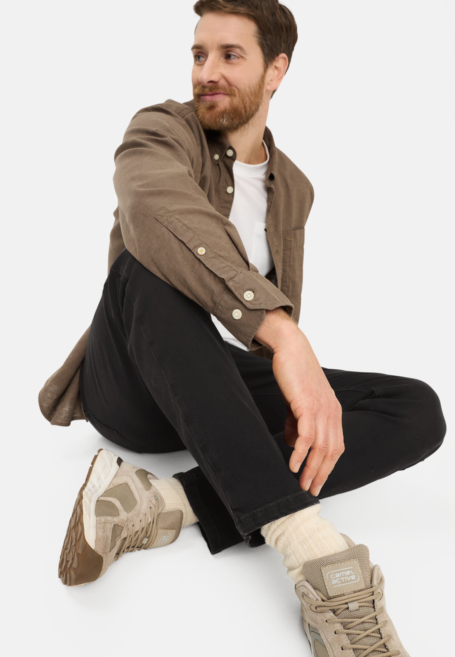 Heren Relaxed-fit jeans met five-pocket-design Grafietgrijs gedragen emotional 