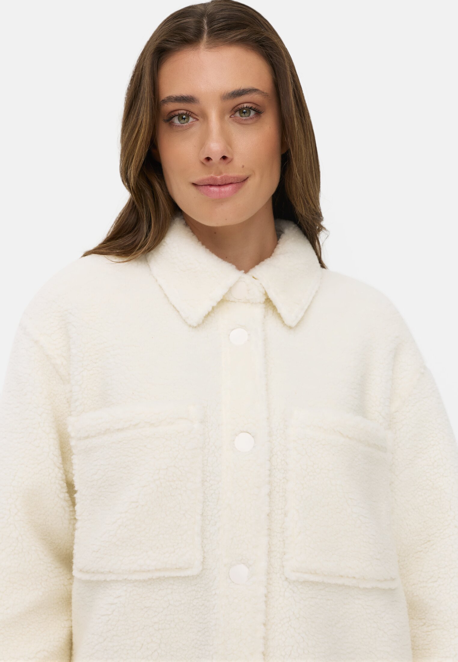 Damen Teddyblazer mit Seitentaschen Milchweiß getragen detailliert nah