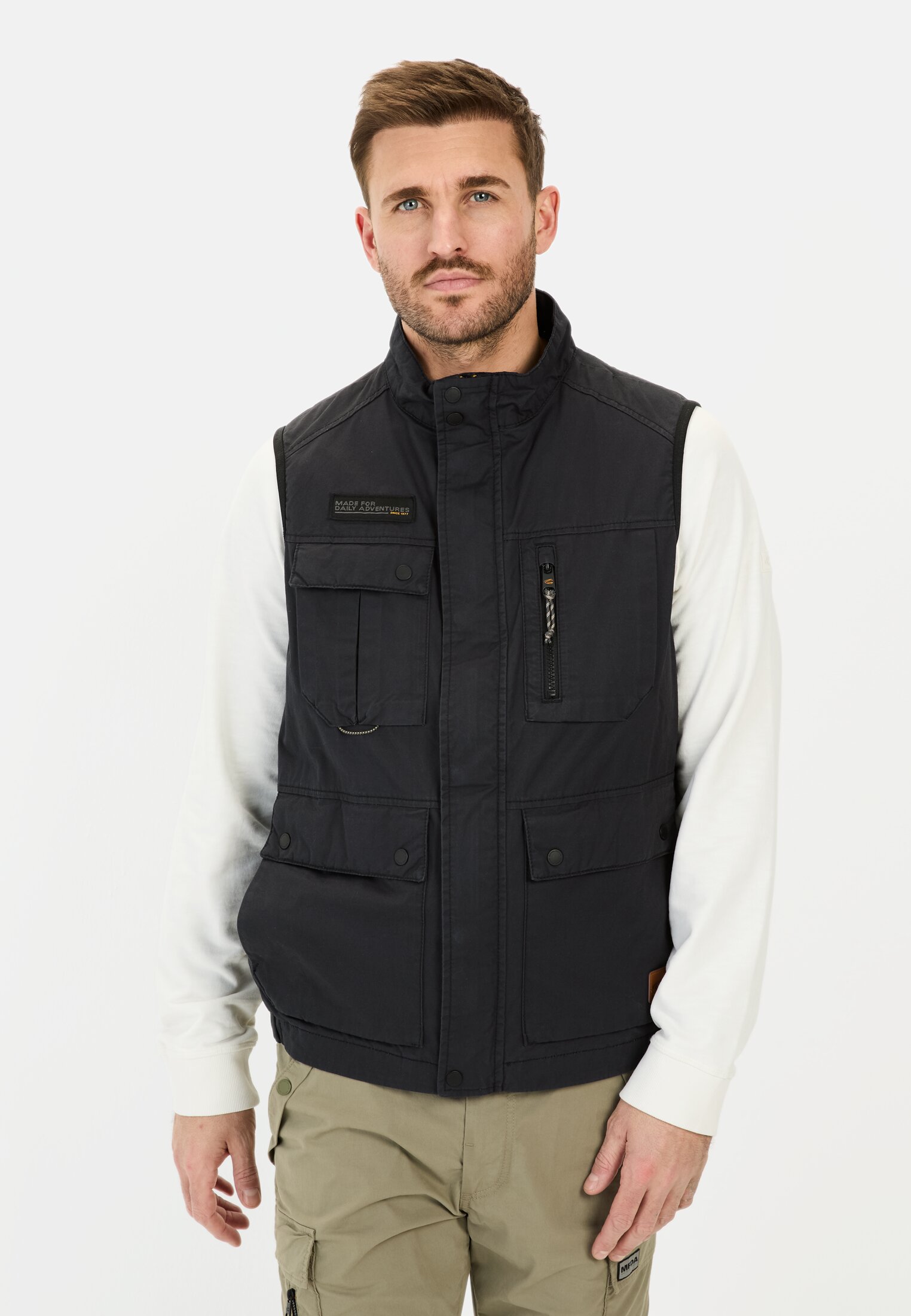 Men Outdoor vest with stand-up collar Dark Blue worn front