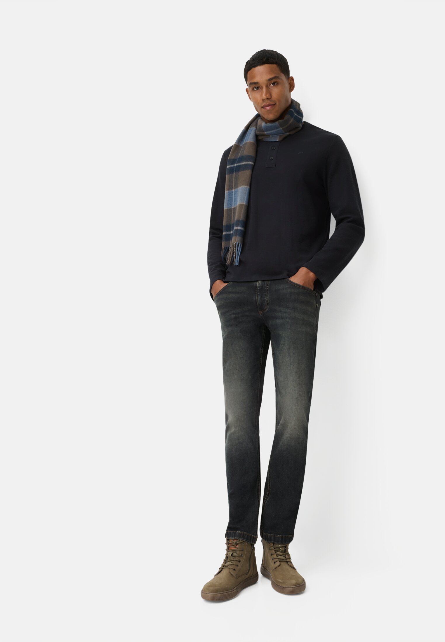 Men fleXXXactive® 5-point slim fit trousers made of cotton mix Sepia brown worn emotional