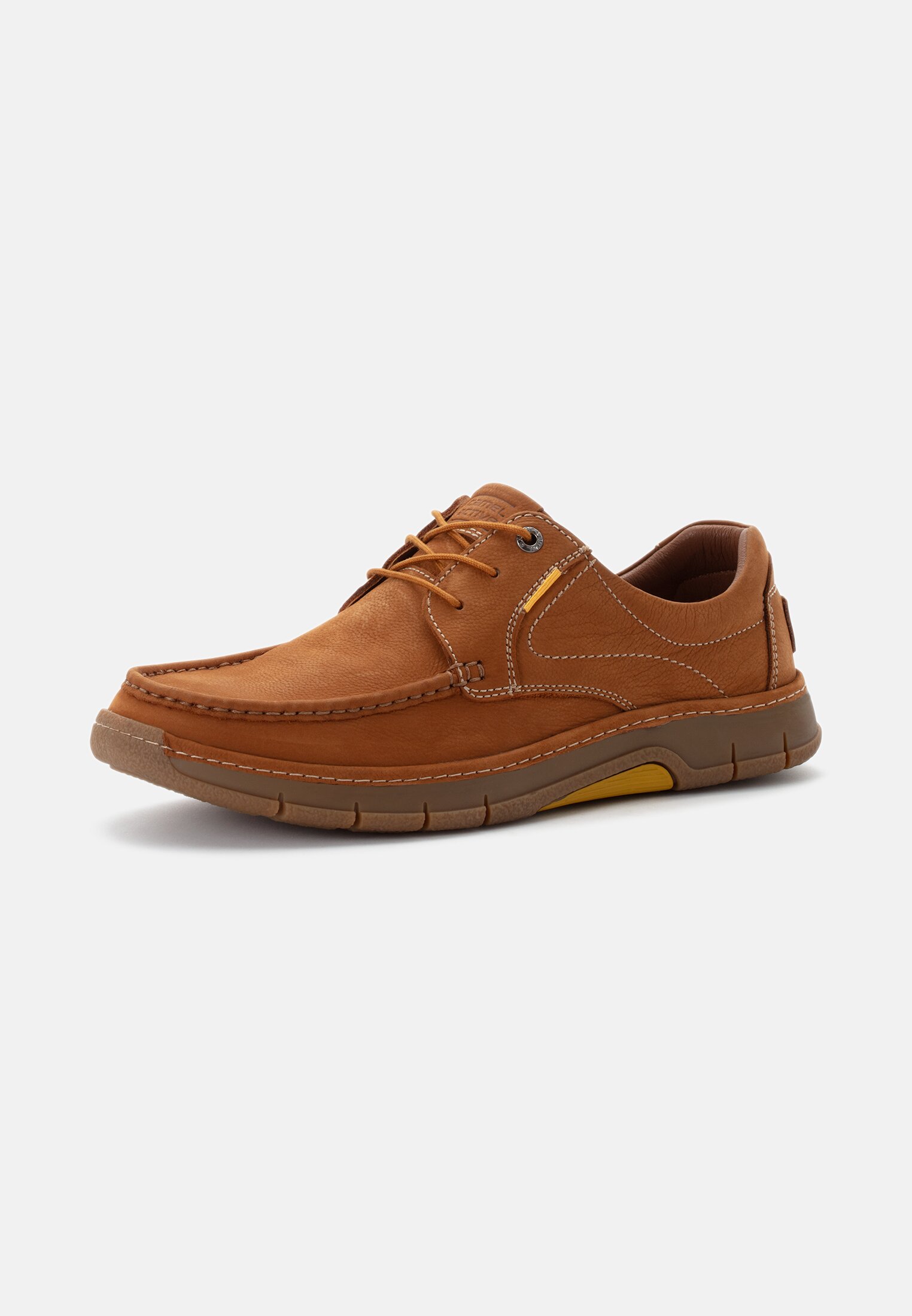 Men Boat shoes made of nubuck leather Brown frontal back