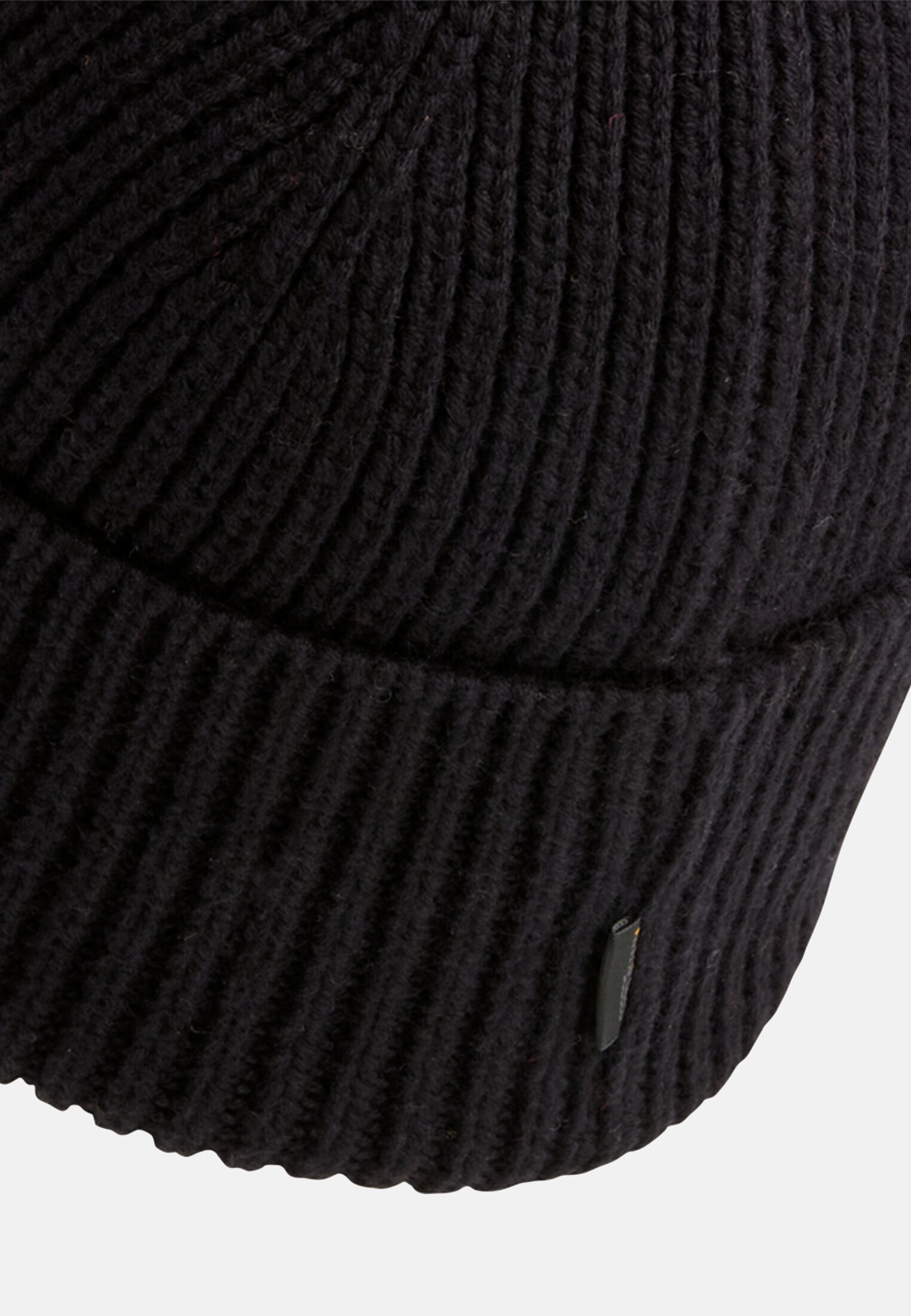 Men Beanie made from a cotton-cashmere blend Black close back