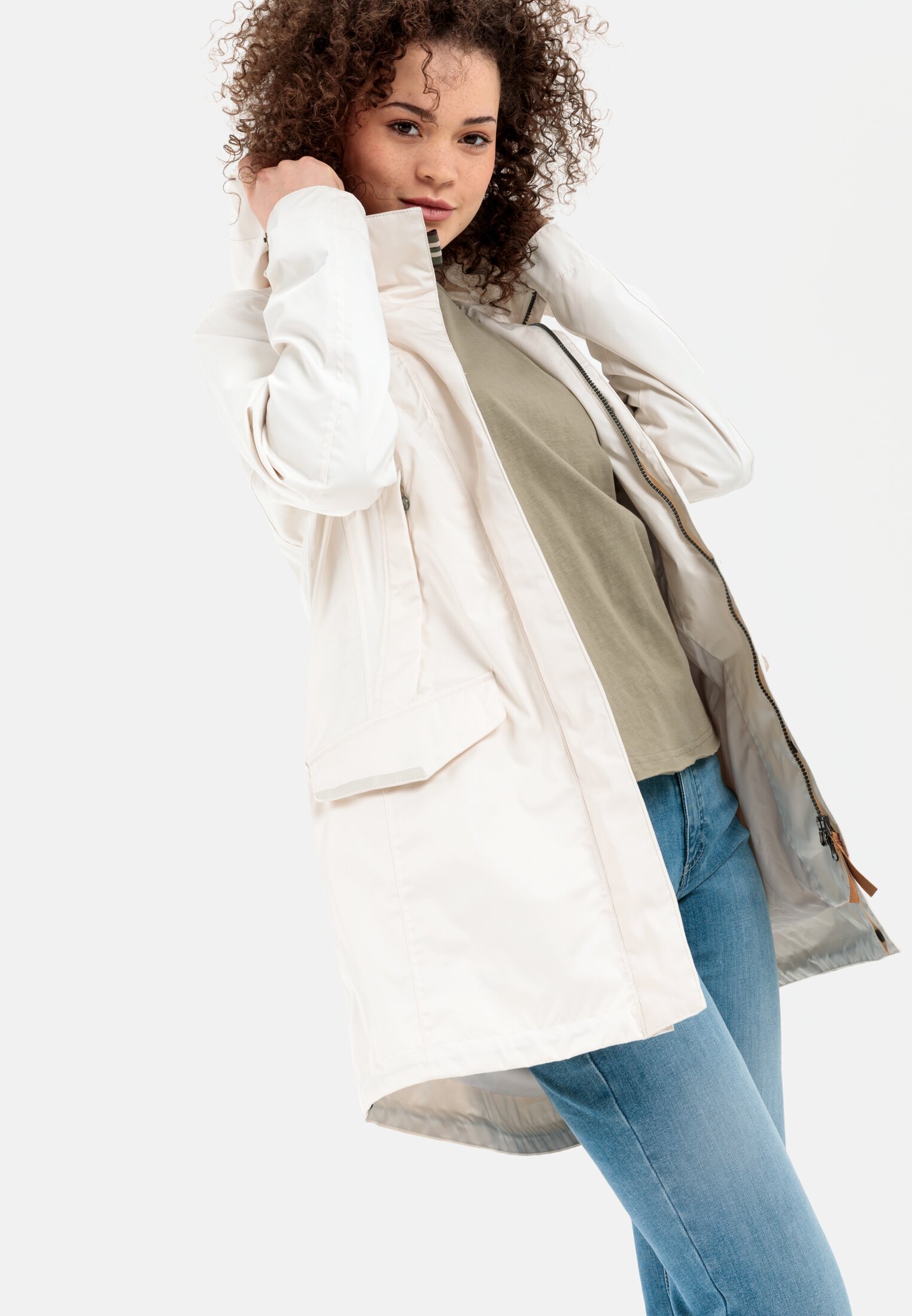 Women teXXXactive® Functional parka in organic cotton Mix Beige worn emotional