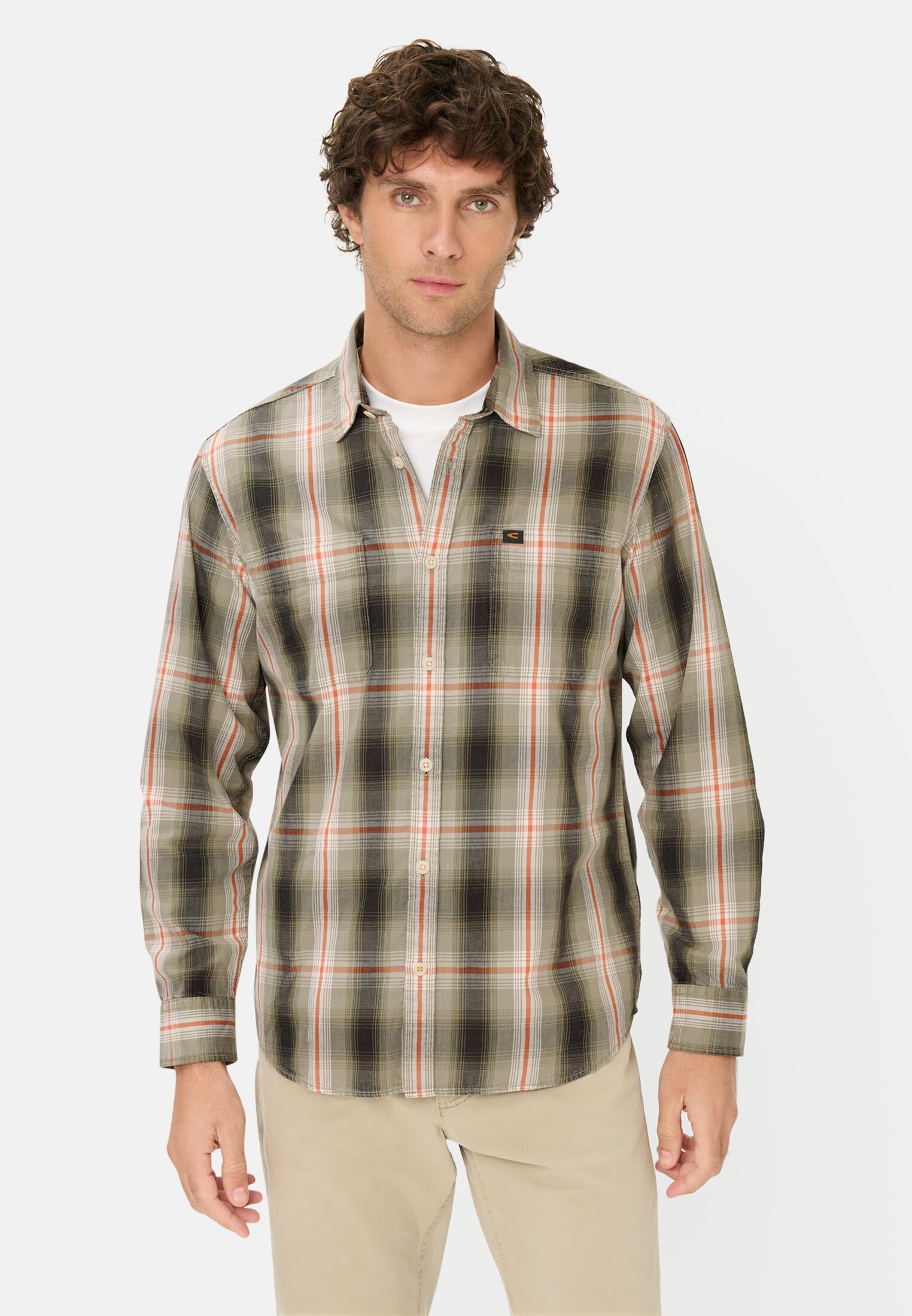 Men Long-sleeve shirt with chest pocket Orange worn front