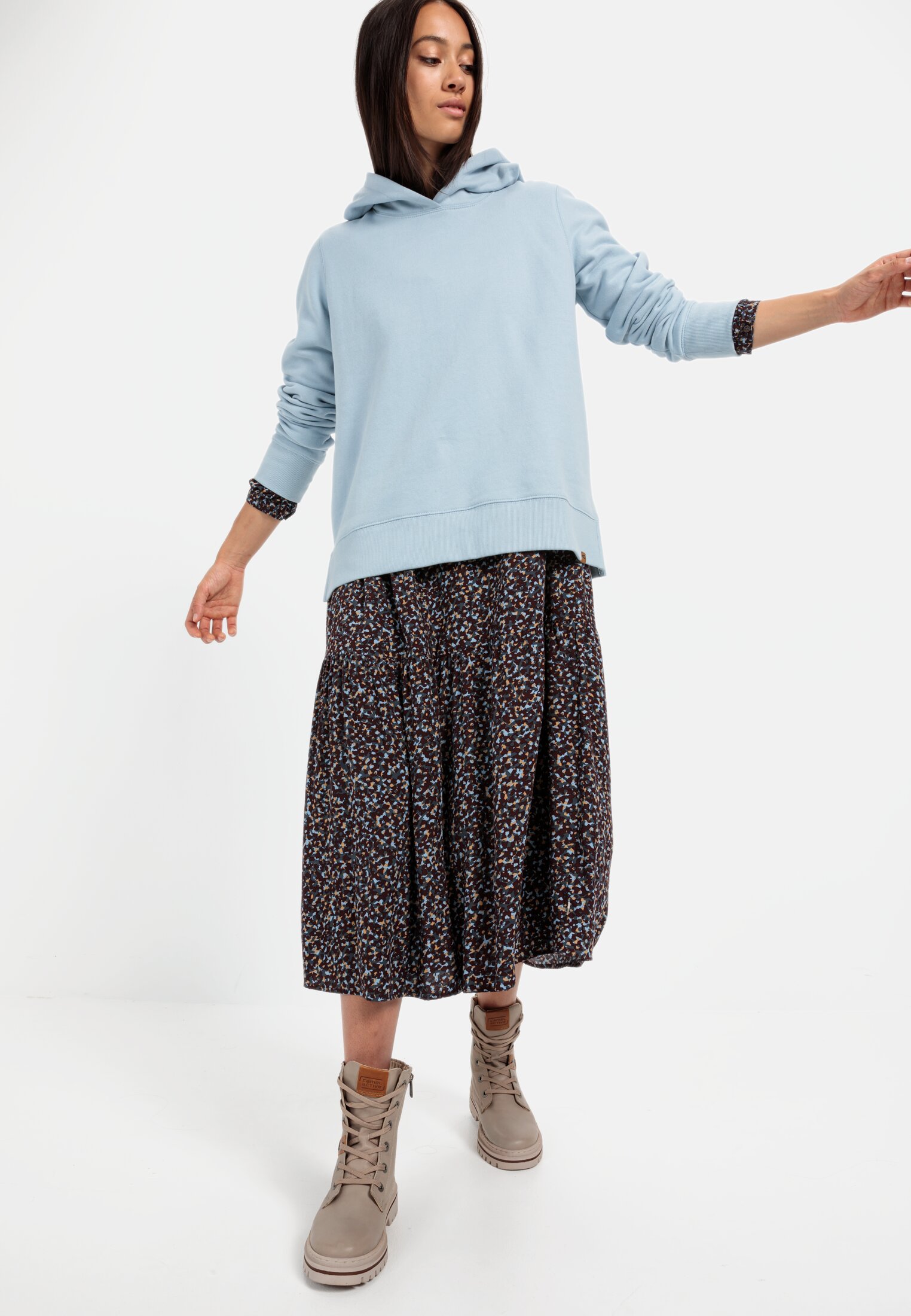 Women Slip-on dress with a longsleeve Purple worn emotional