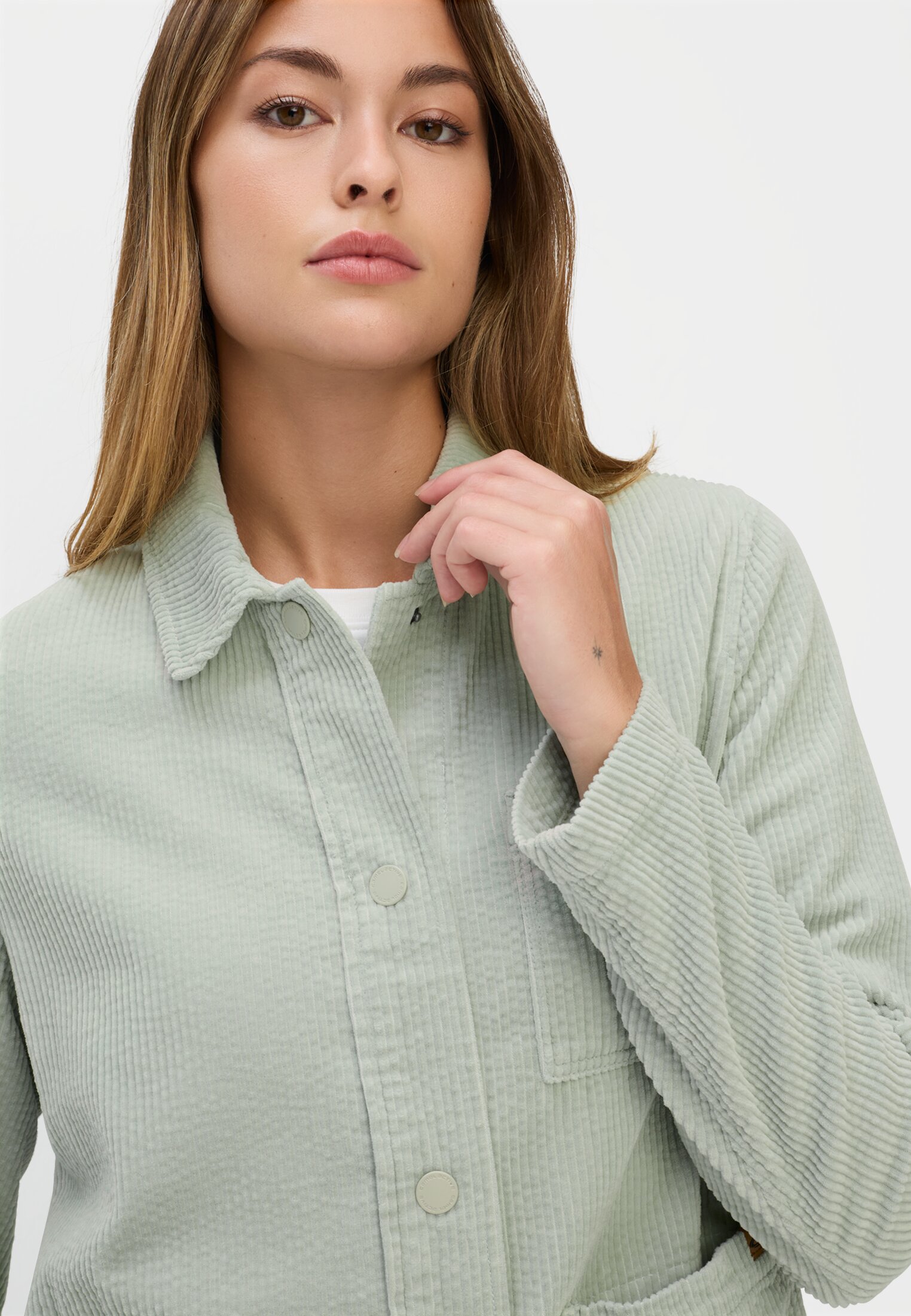 Vrouwen Blazer met workwear-details Munt gedragen detail dichtbij