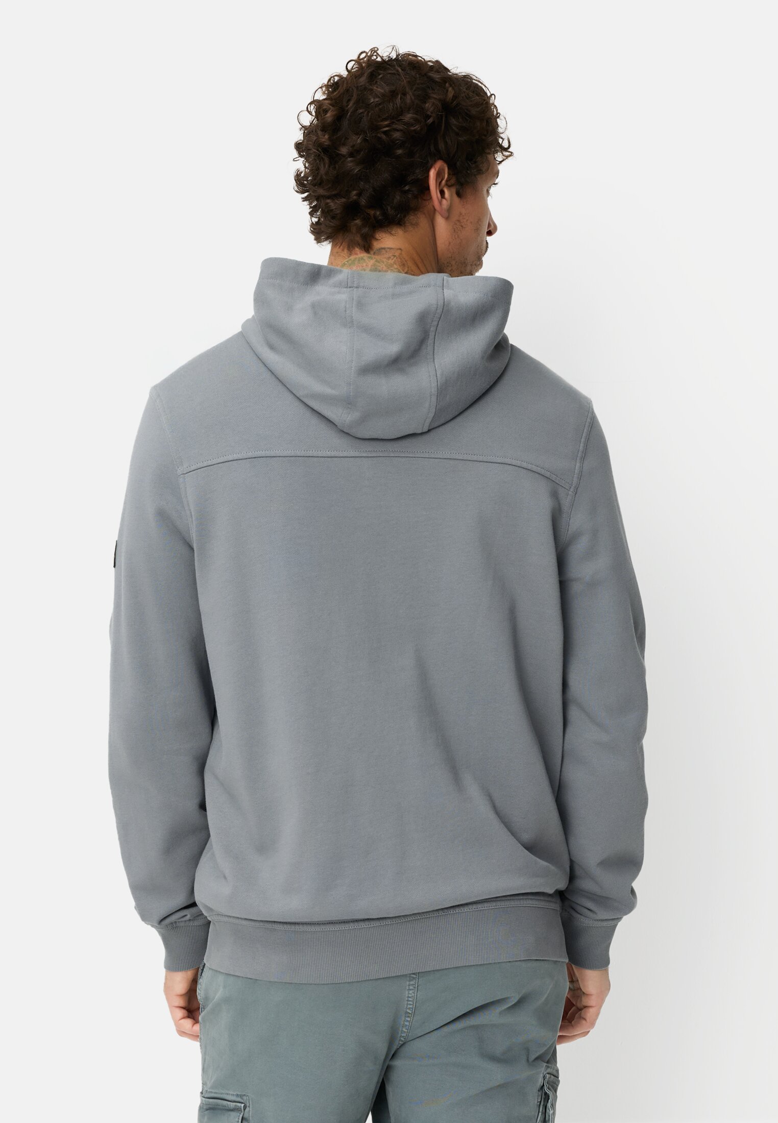 Herren Sweatjacke mit Taschen Blau getragen hinten