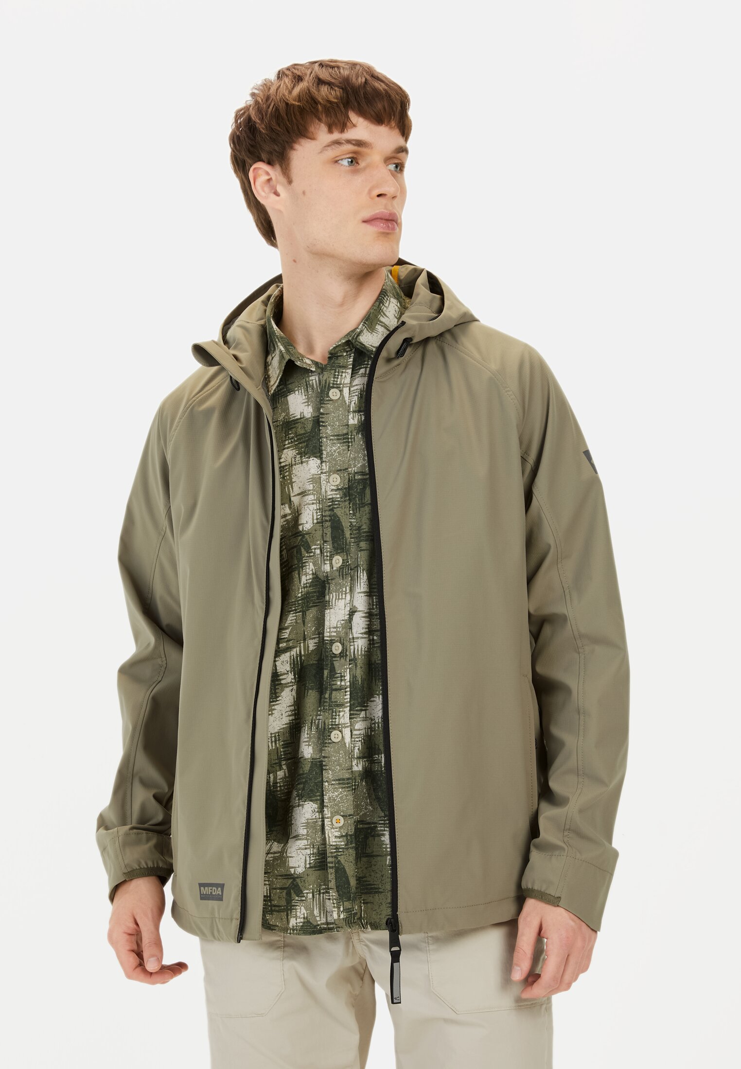 Men Jacket made from recycled polyester Dark Green worn front