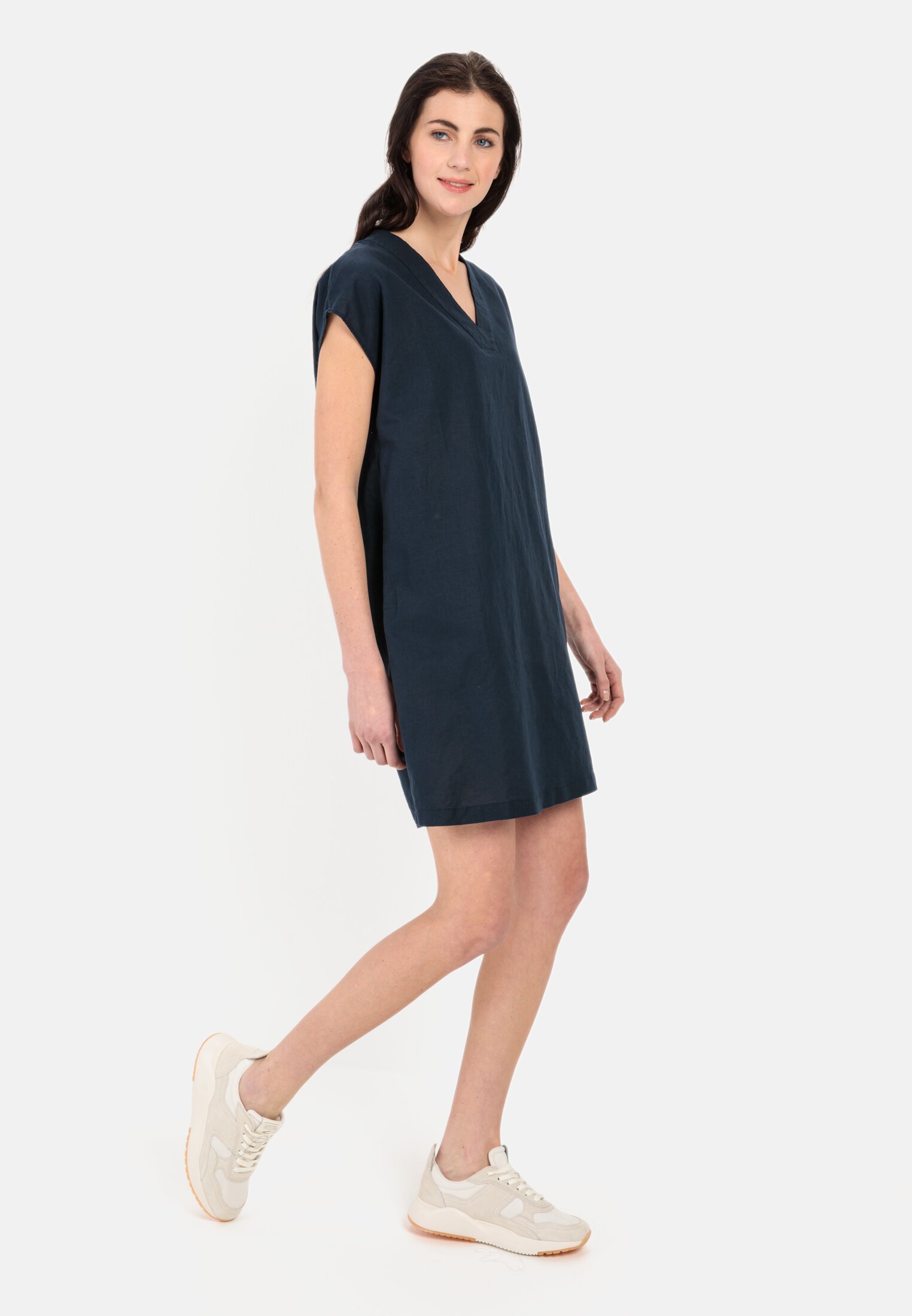 Women Slip dress in a summery linen blend Blue worn emotional