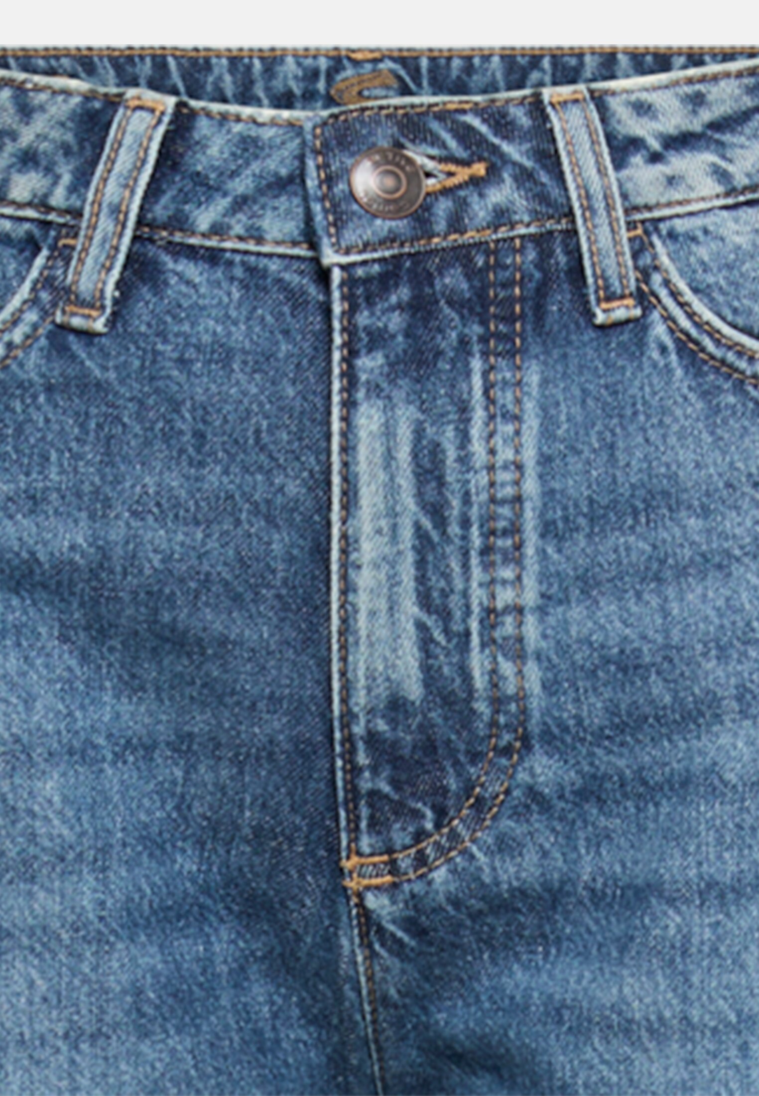 Women Barrel jeans with belt loops Mist Blue front close