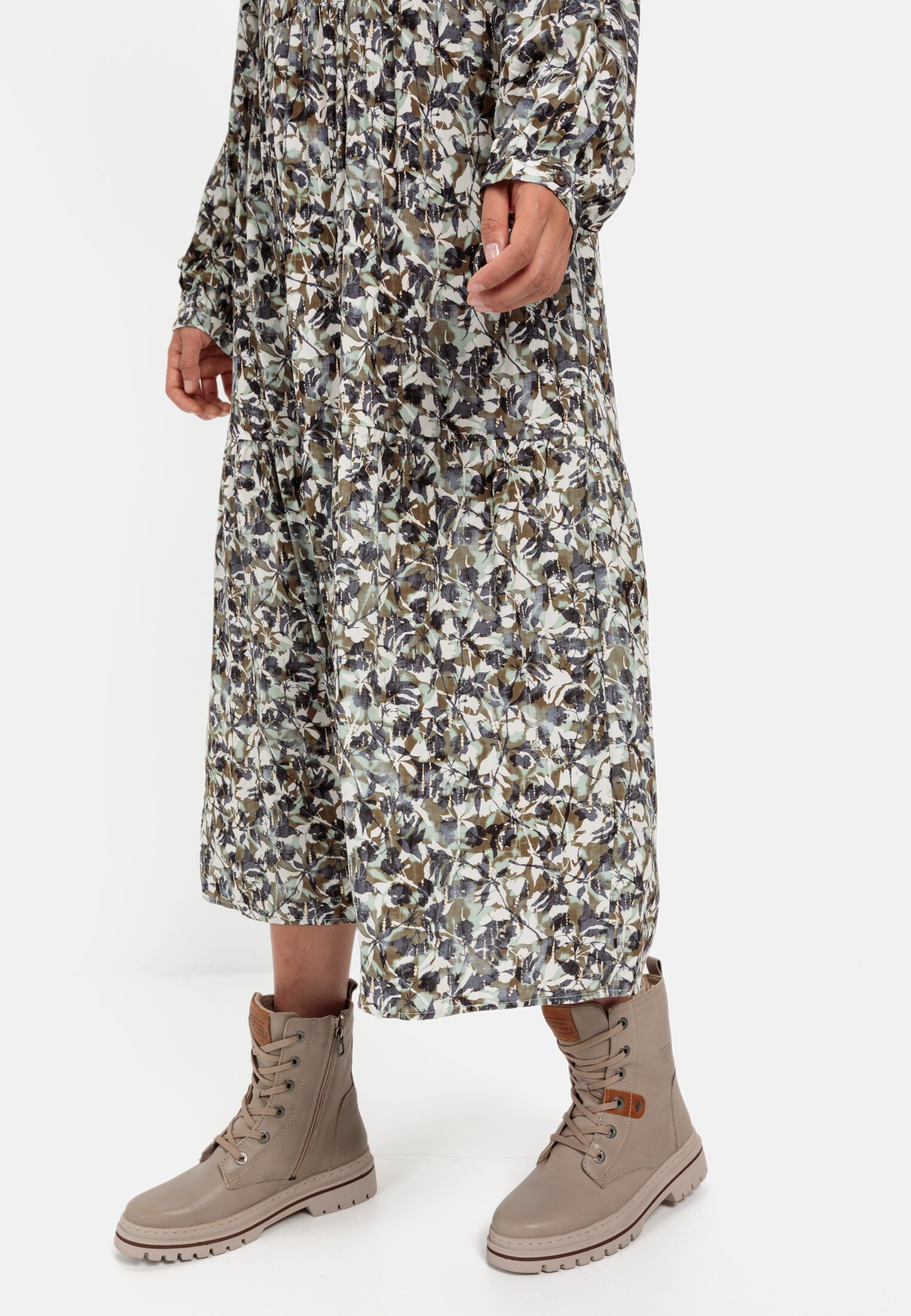 Women Slip-on dress with a longsleeve Eukalyptus worn detail close