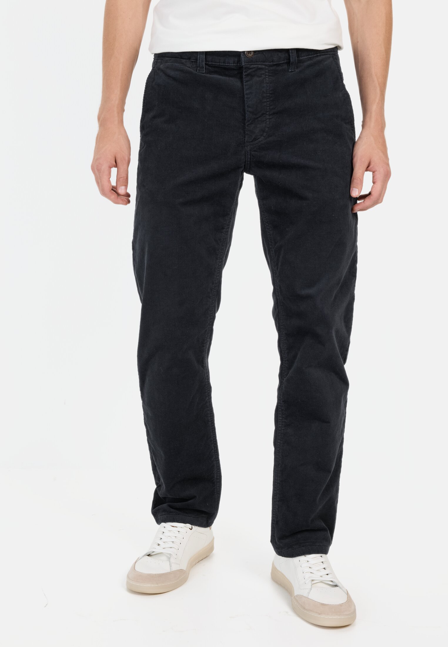 Men Relaxed fit corduroy chinos with thermal lining Dark Blue