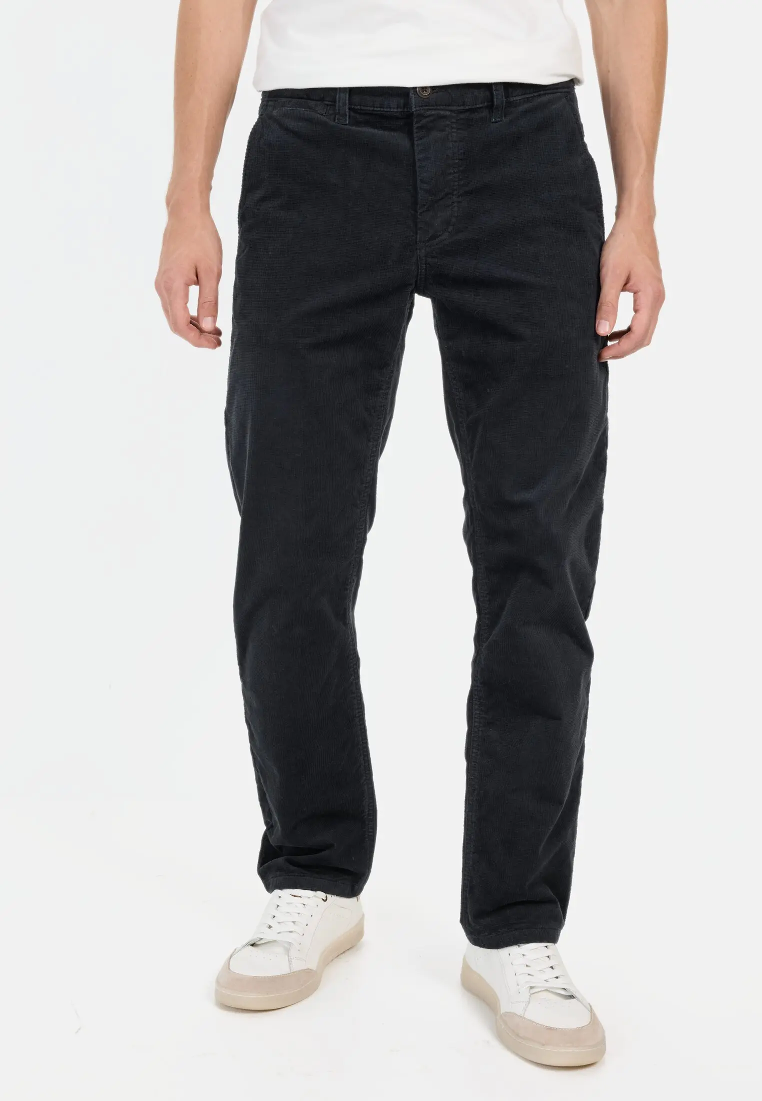 Men Relaxed fit corduroy chinos with thermal lining Dark Blue