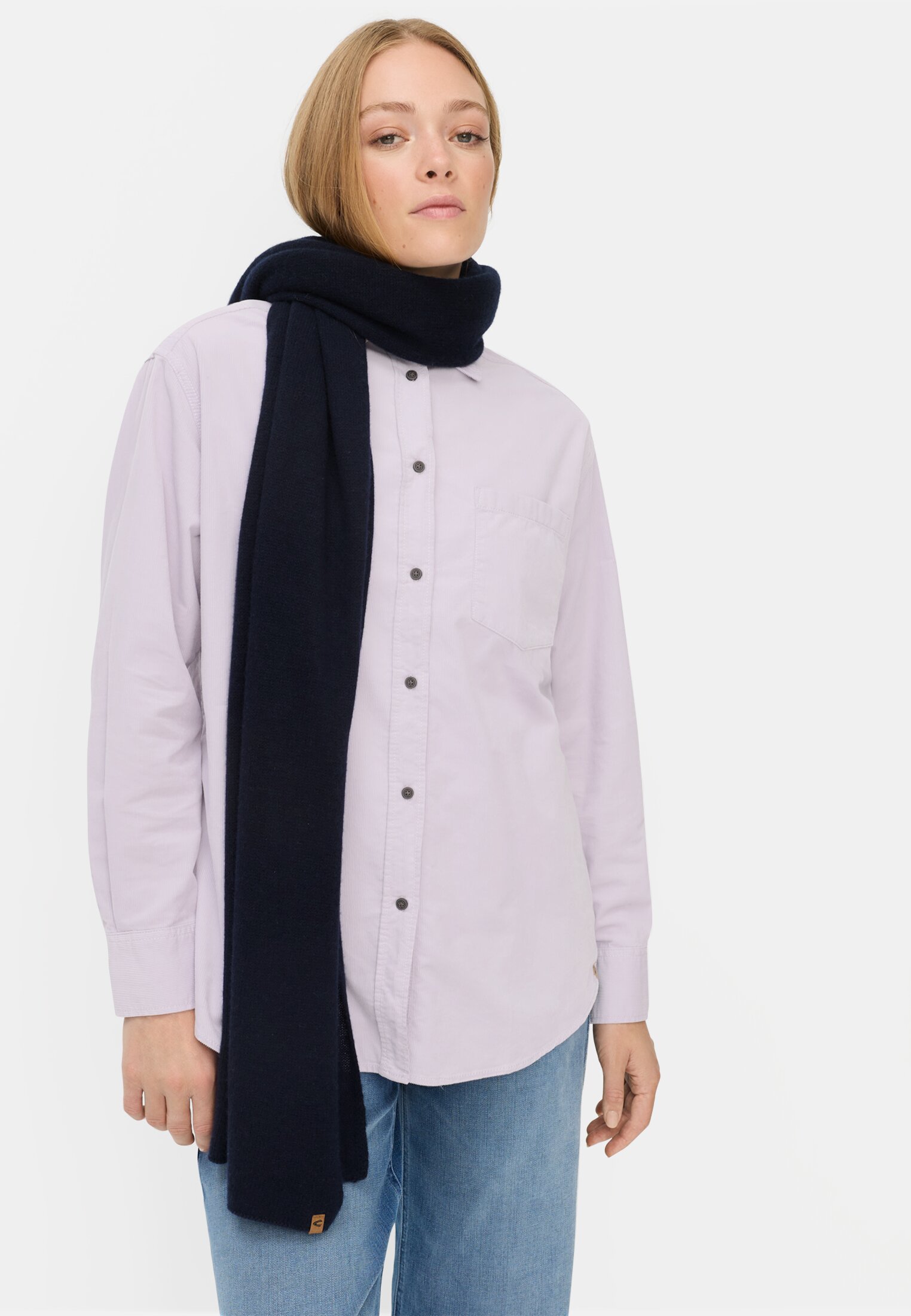 Women Blouse with chest pocket Purple worn emotional