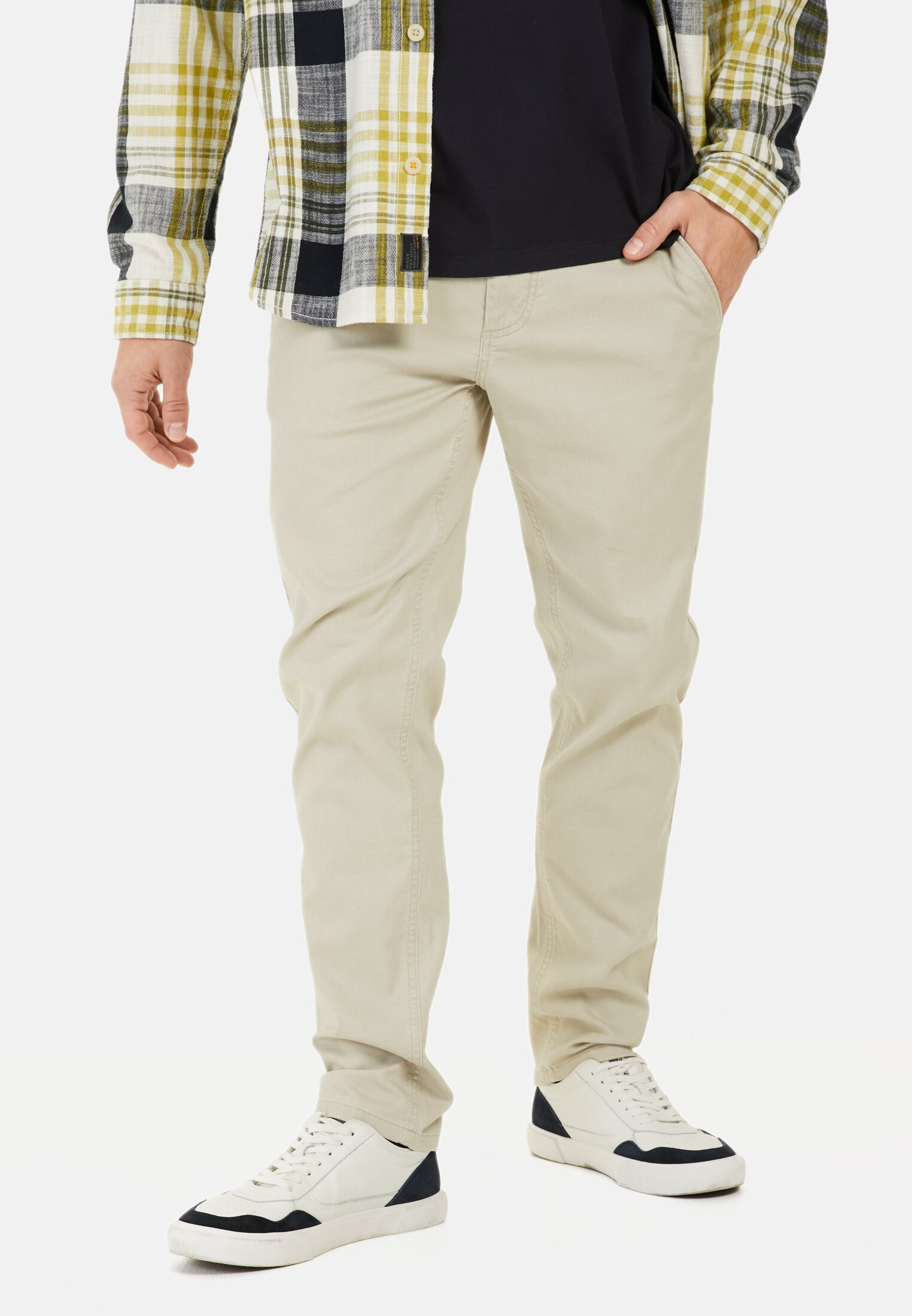Men Basic chino slim fit Beige worn front