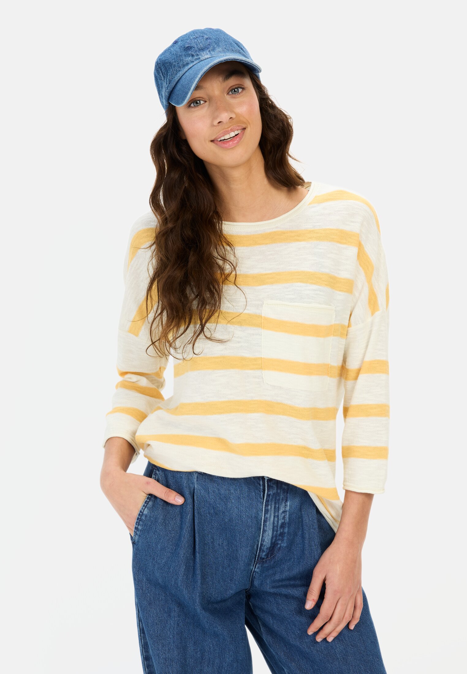 Women Crew neck sweater made from cotton Orange worn front
