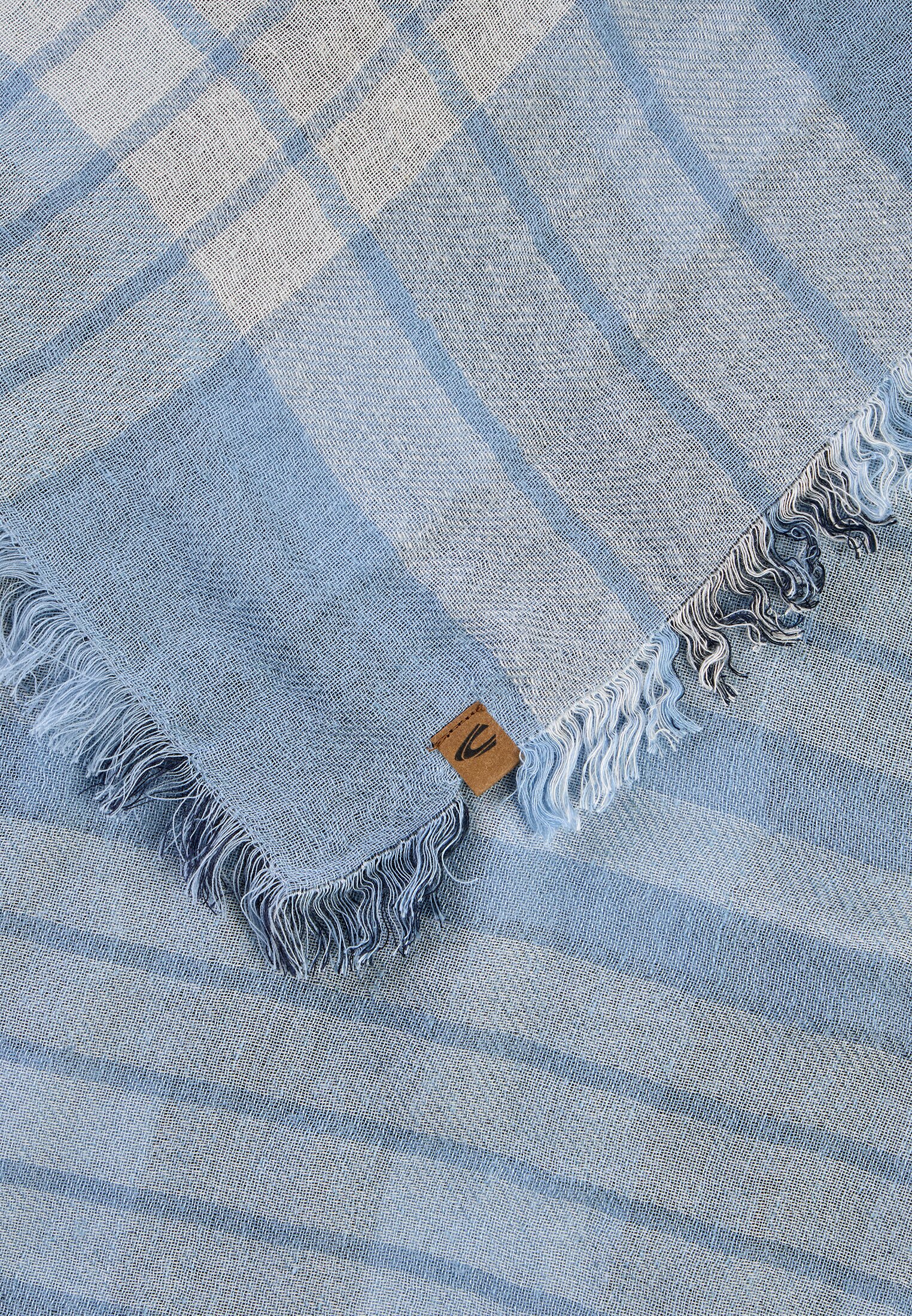 Damen Woven Schal mit fransenden Kanten Hellblau hinten nah