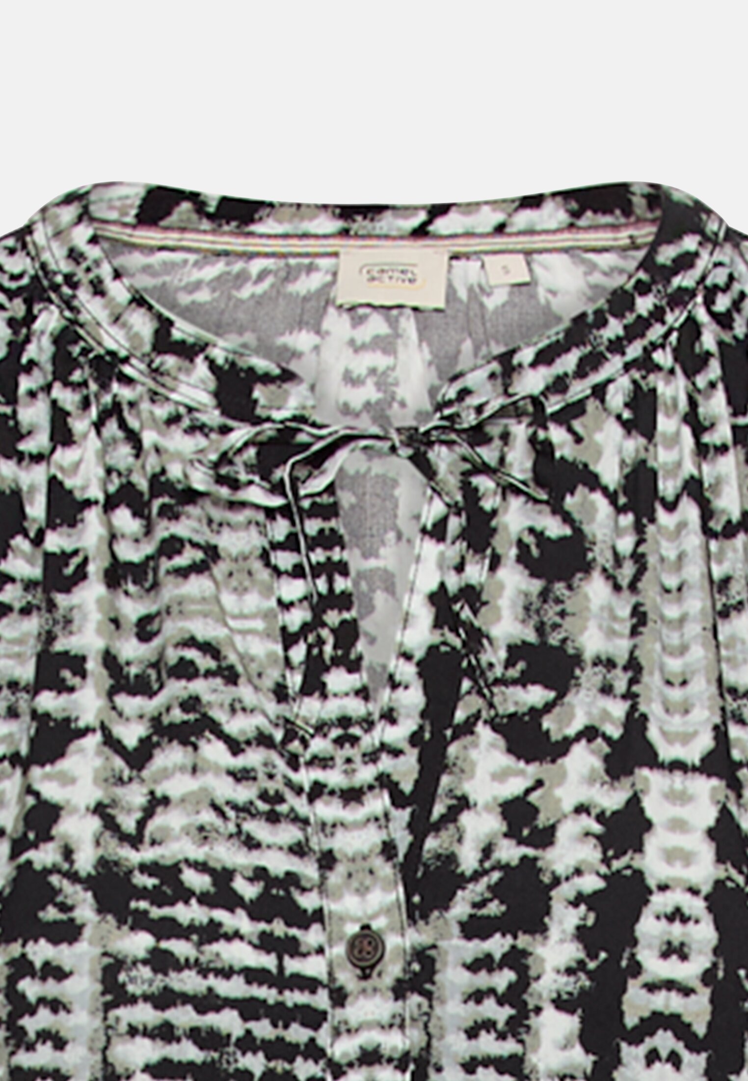 Damen Langarm Kleid aus reiner Viskose Kaviar AOP vorne nah