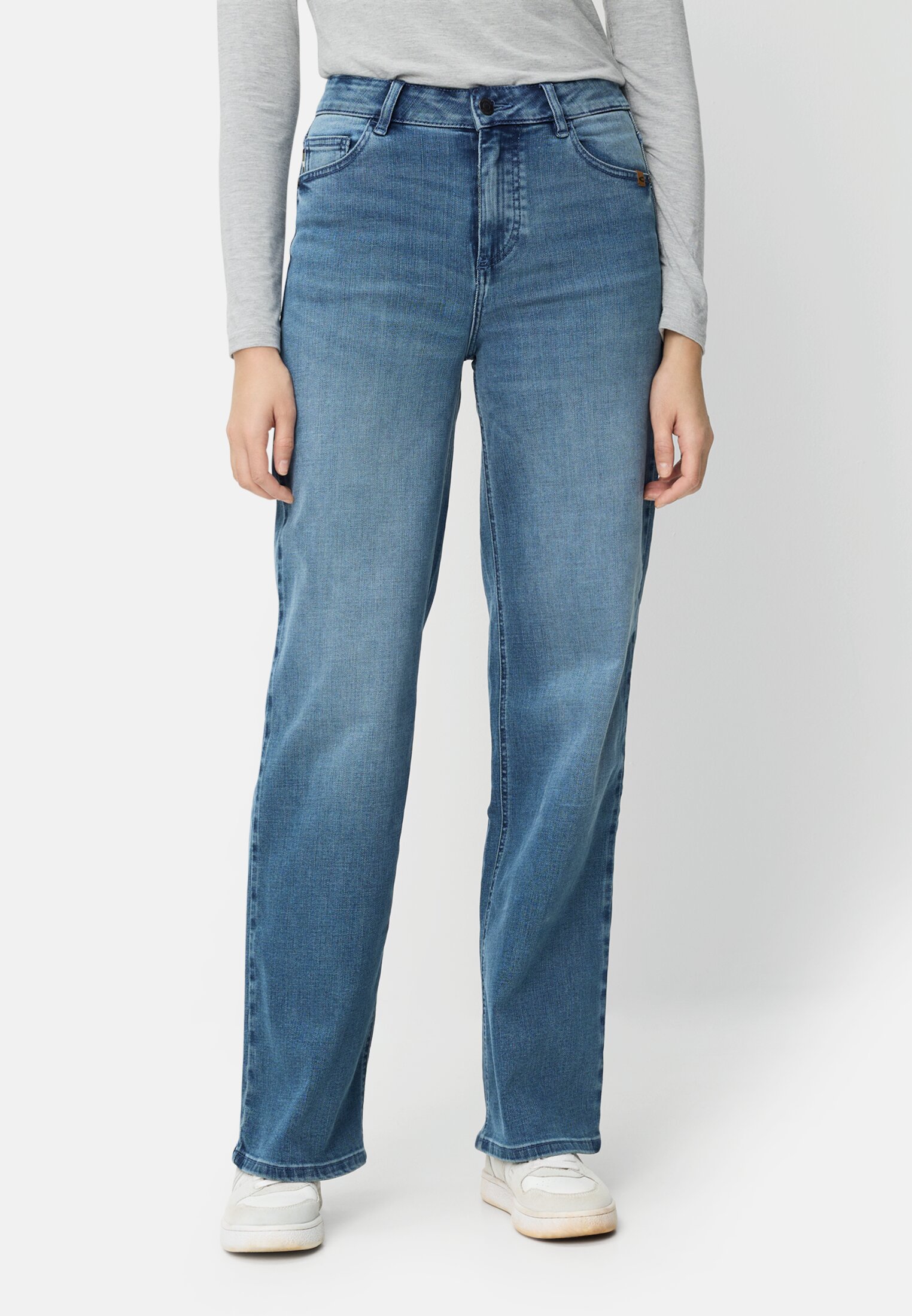 Damen 5-Pkt Hose mit weitem Bein Dunkelblau getragen vorn