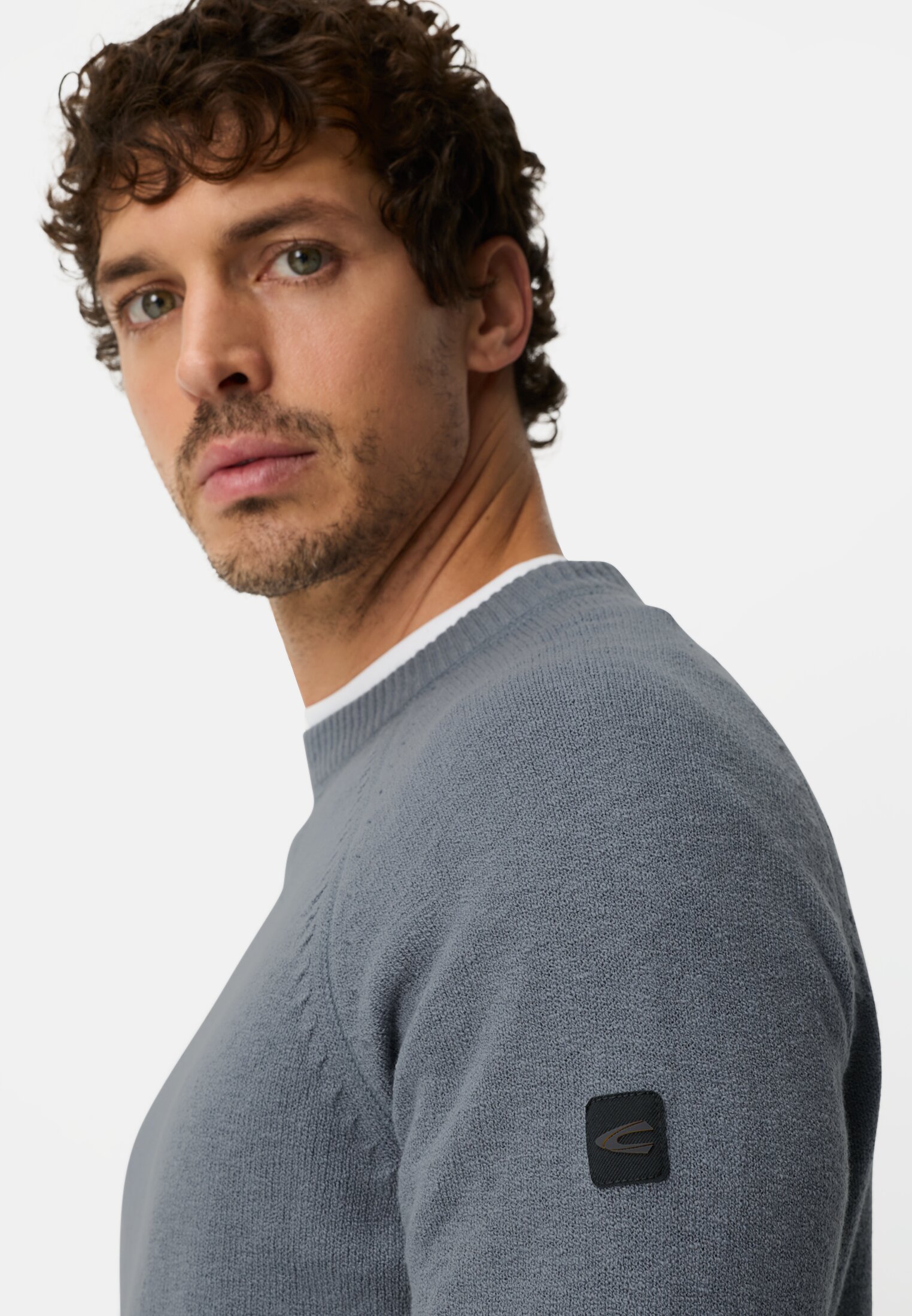 Heren Trui met ronde hals Blauw gedragen detail dichtbij  