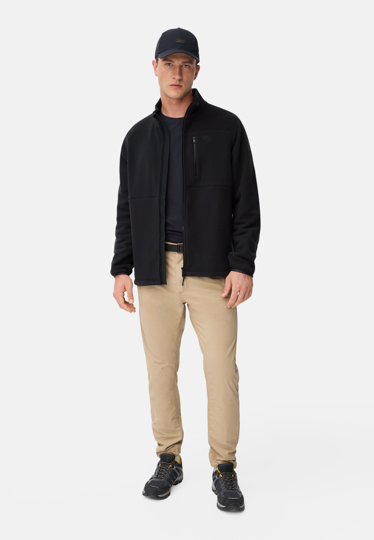 Herren Thermo Chino aus reiner Baumwolle mit Polyesterfutter Beige getragen vorne Ganzkörper