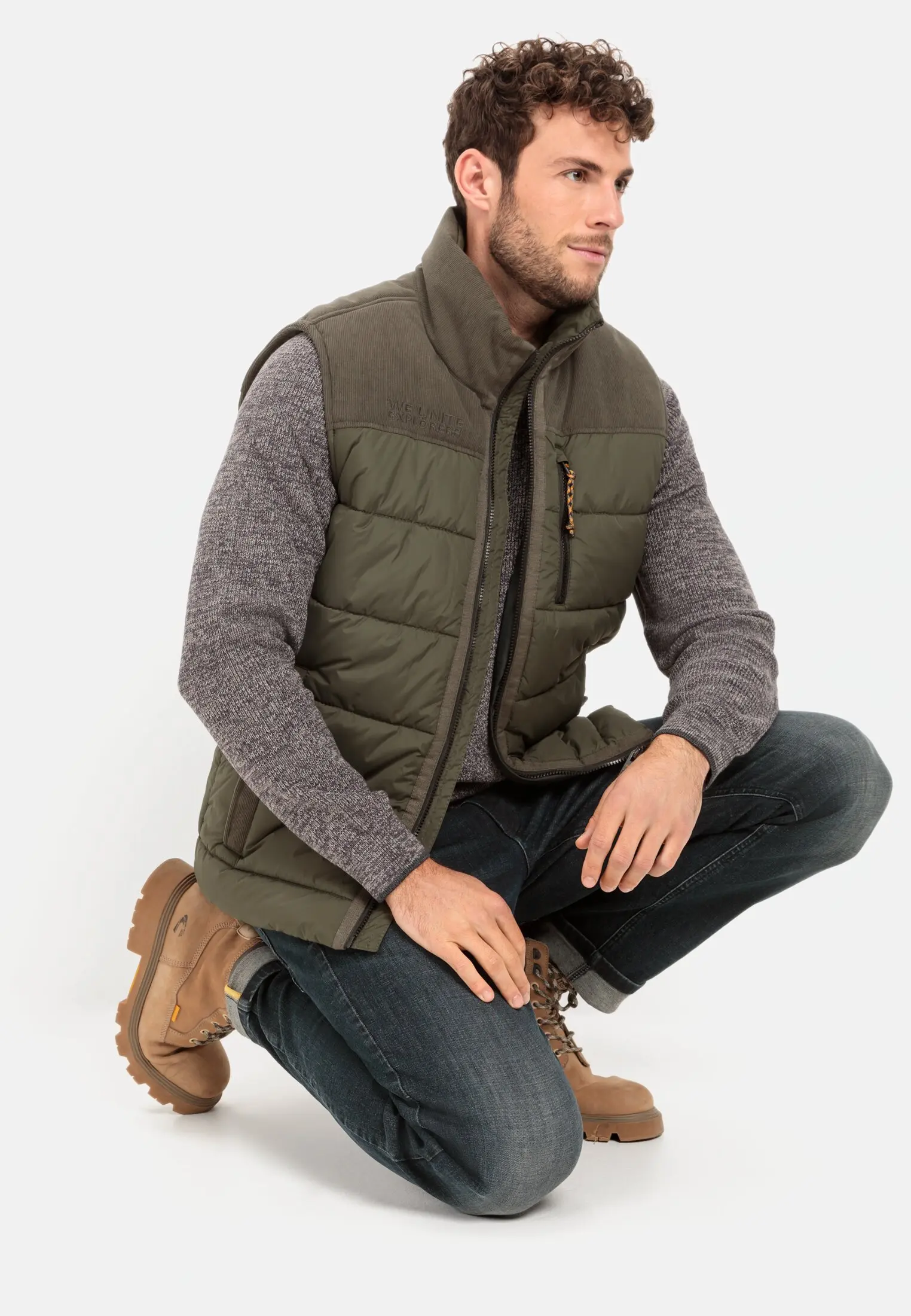 Outdoor waistcoat for Men in Green camel active